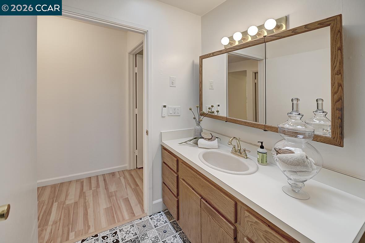 Photo #32: 41124552 Listing: Photo #32