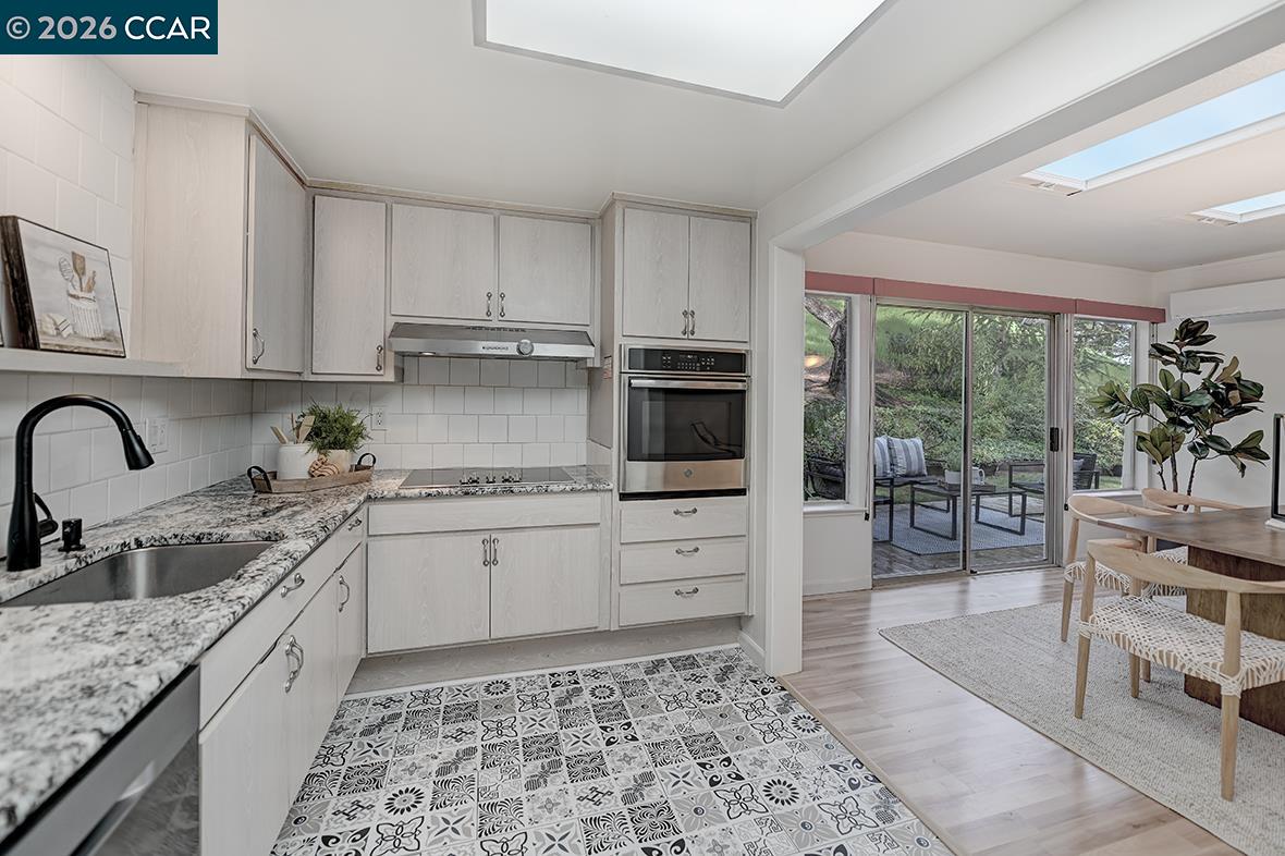 Photo #10: 41124552 Listing: Photo #10