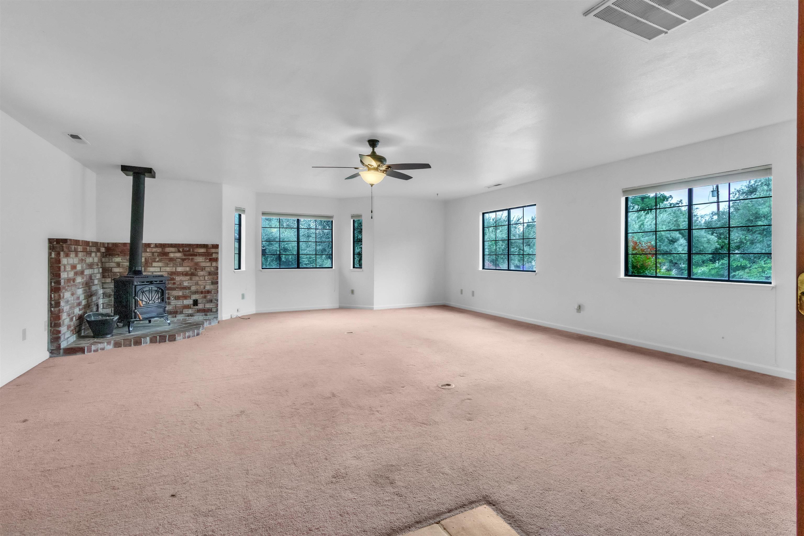 Detail Gallery Image 25 of 54 For 3665 Illinois Avenue, Corning,  CA 96021-9280 - 3 Beds | 2/1 Baths