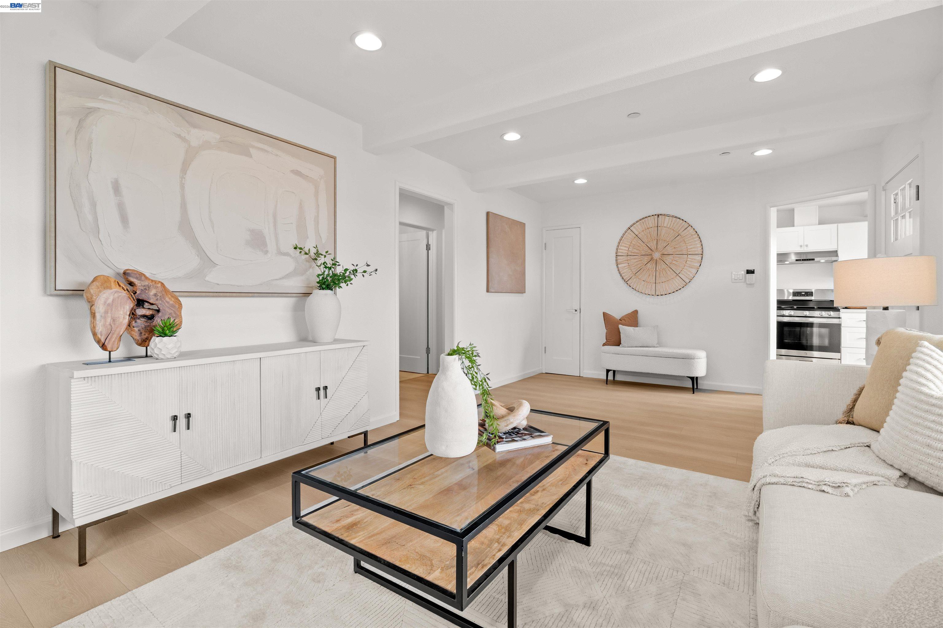 Detail Gallery Image 5 of 48 For 37226 Dutra Way, Fremont,  CA 94536 - 5 Beds | 5 Baths