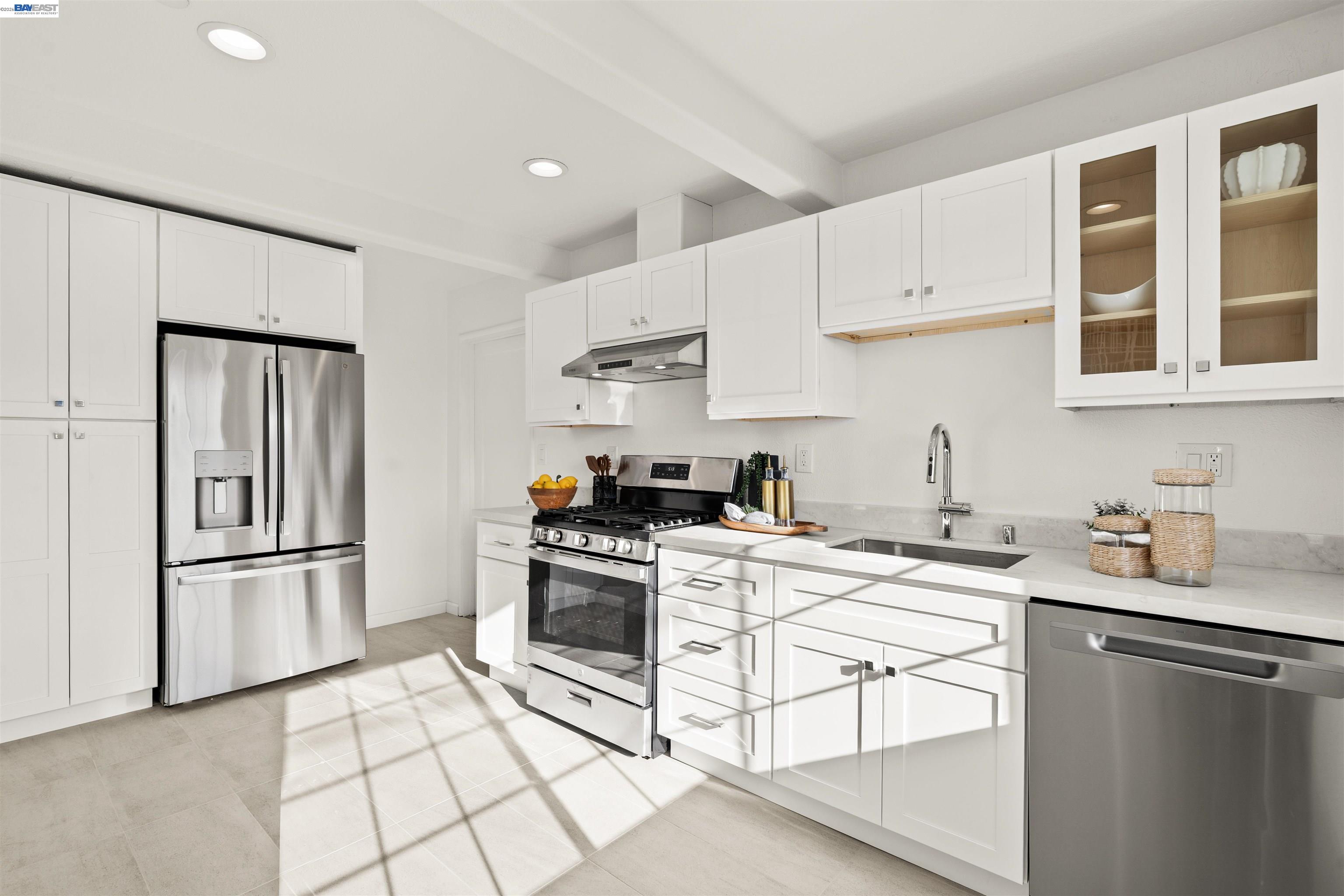 Detail Gallery Image 9 of 48 For 37226 Dutra Way, Fremont,  CA 94536 - 5 Beds | 5 Baths