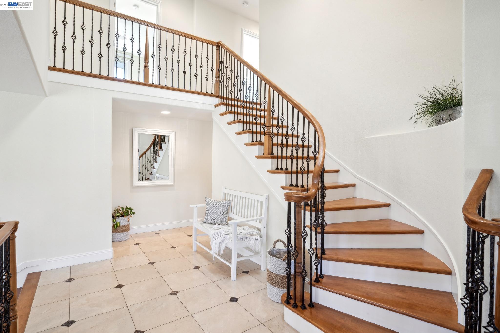 Detail Gallery Image 7 of 56 For 367 Mt Washington Way, Clayton,  CA 94517 - 4 Beds | 3 Baths