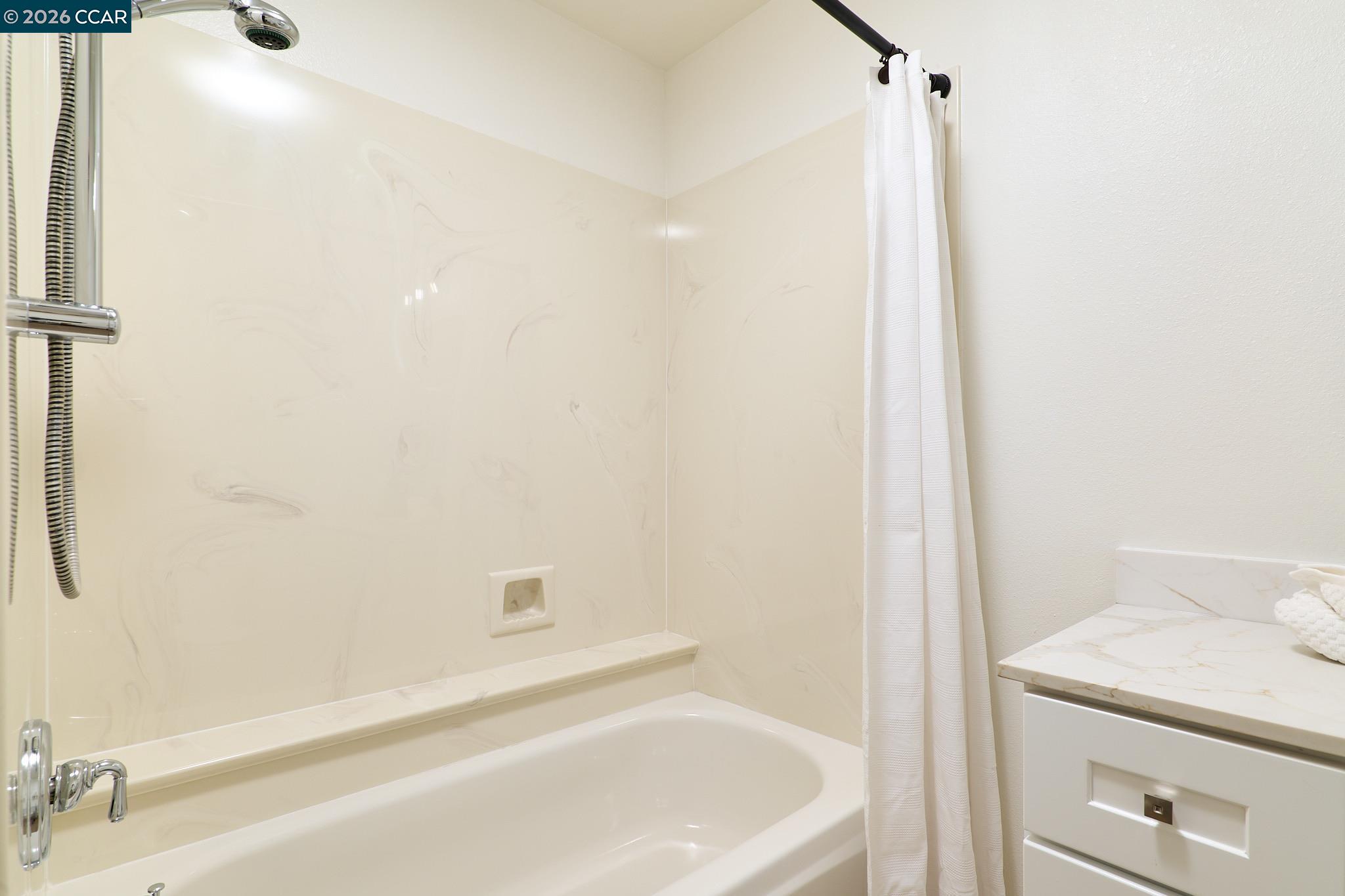 Photo #30: 41124557 Listing: Photo #30