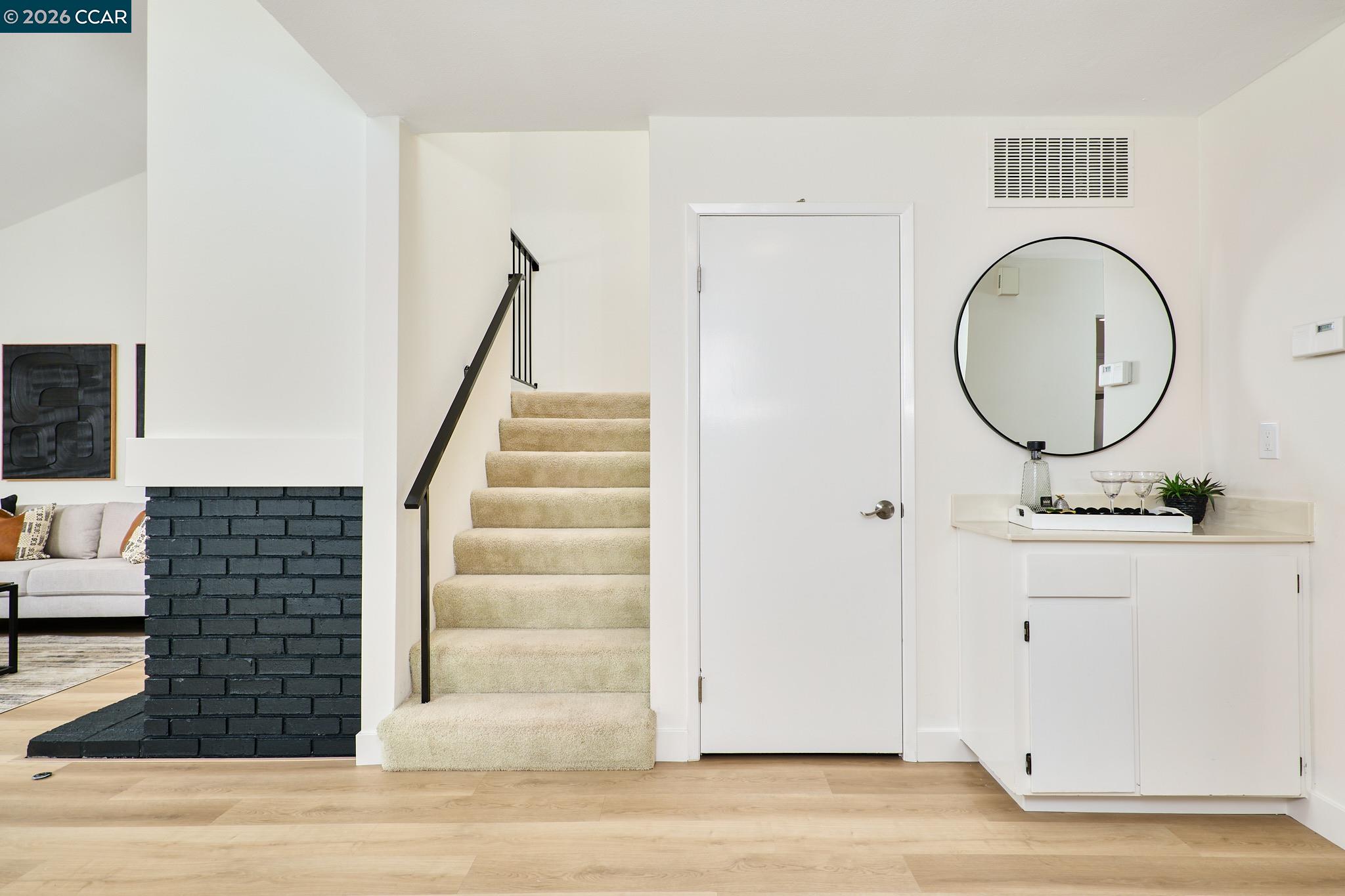 Photo #6: 41124557 Listing: Photo #6