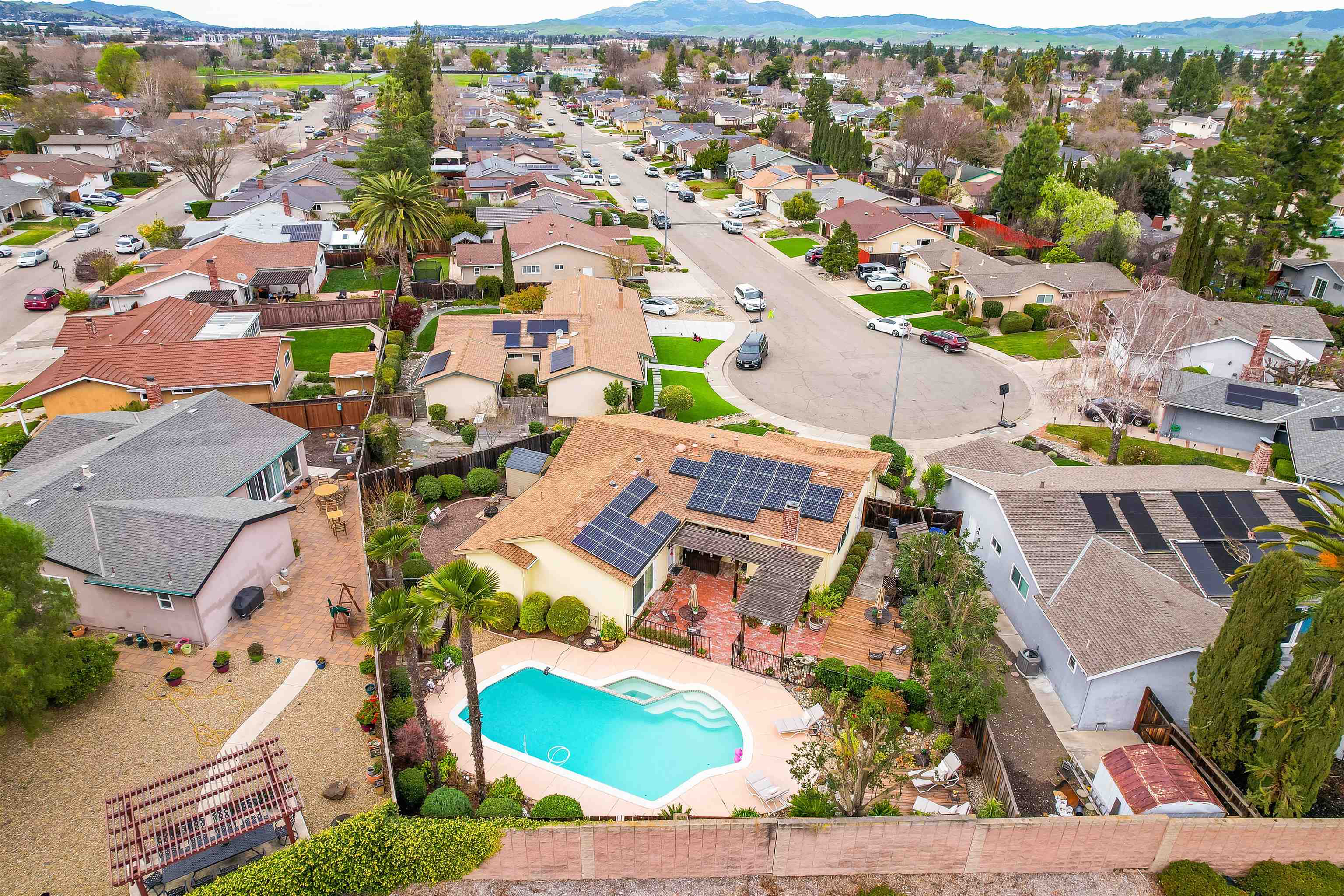 Detail Gallery Image 5 of 60 For 3920 Empire Ct, Pleasanton,  CA 94588 - 3 Beds | 2 Baths