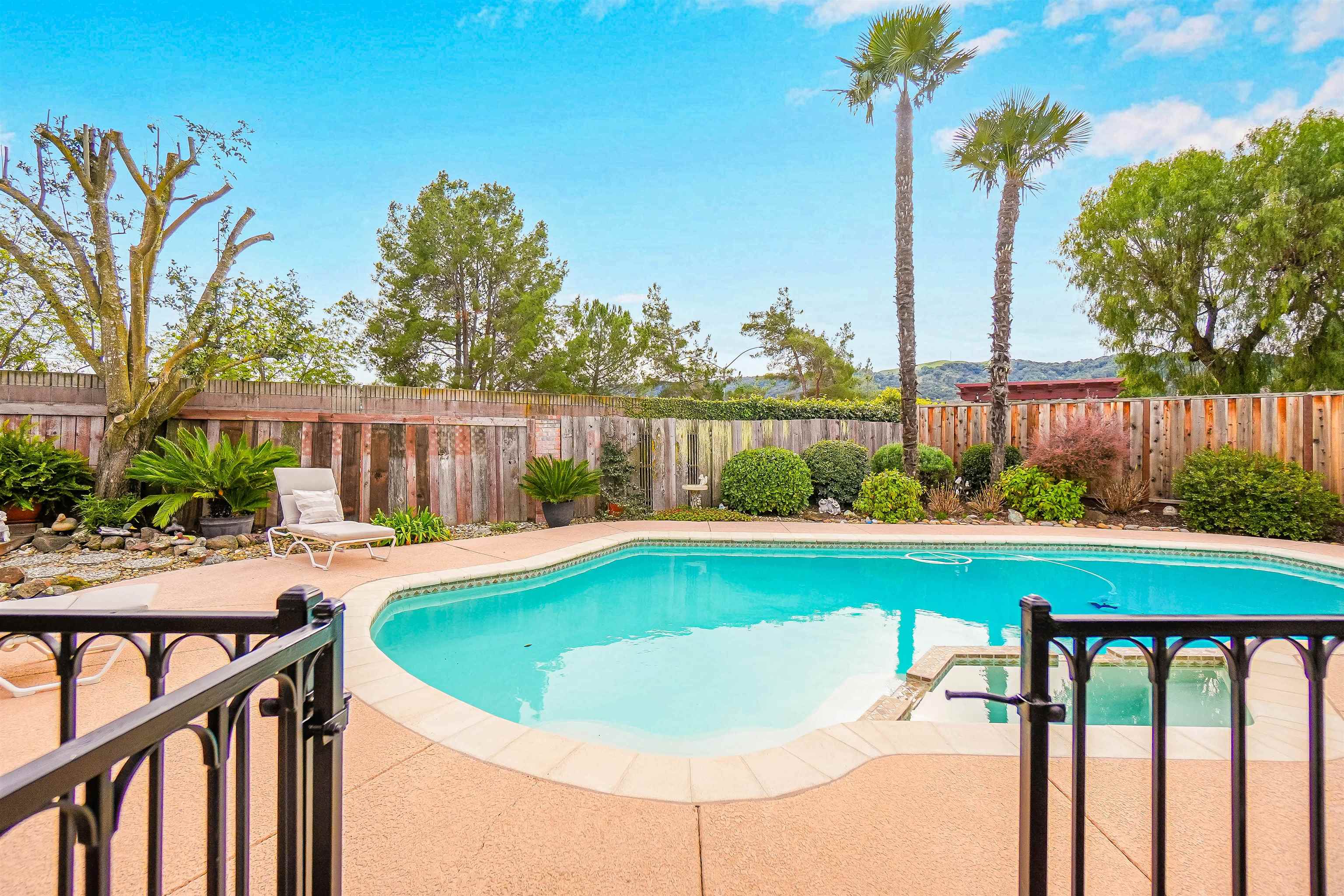 Detail Gallery Image 51 of 60 For 3920 Empire Ct, Pleasanton,  CA 94588 - 3 Beds | 2 Baths