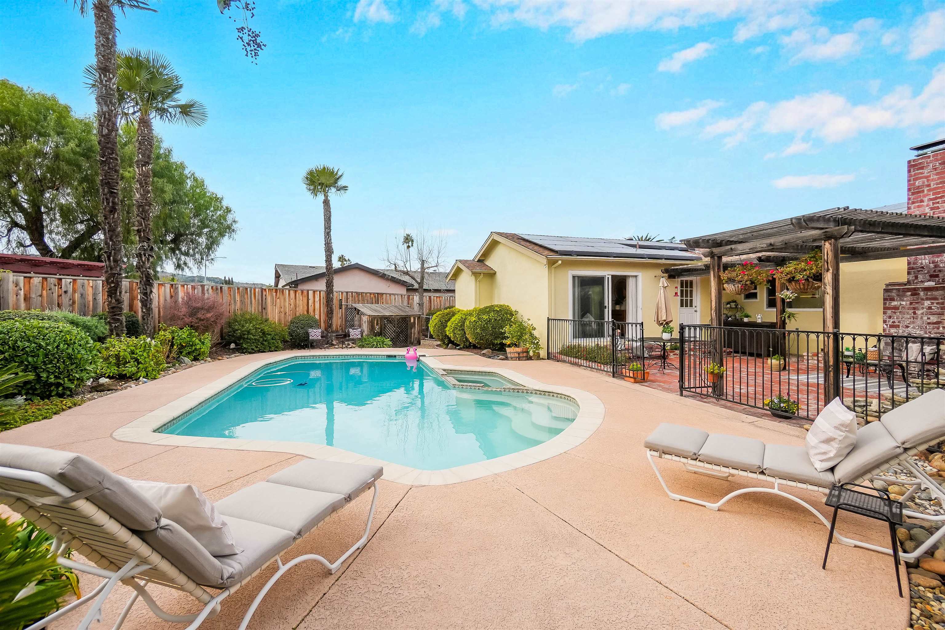 Detail Gallery Image 55 of 60 For 3920 Empire Ct, Pleasanton,  CA 94588 - 3 Beds | 2 Baths