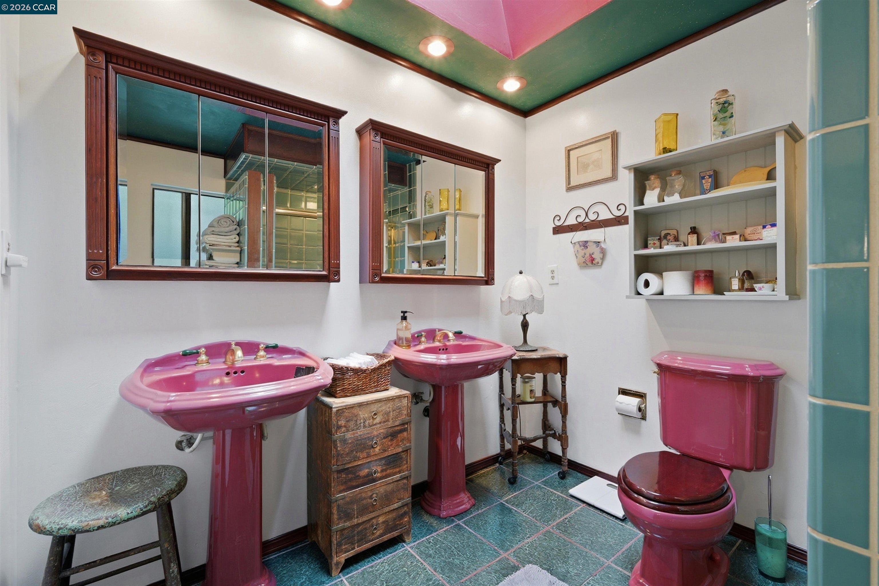 Detail Gallery Image 25 of 39 For 1630 Cayucos Dr, Walnut Creek,  CA 94597 - 4 Beds | 2 Baths