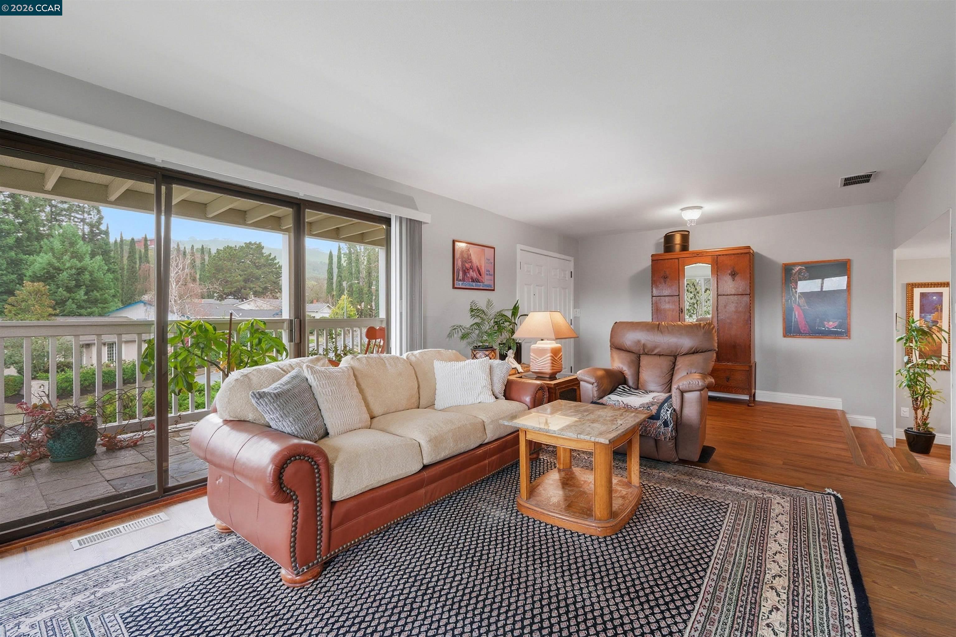 Detail Gallery Image 8 of 39 For 1630 Cayucos Dr, Walnut Creek,  CA 94597 - 4 Beds | 2 Baths