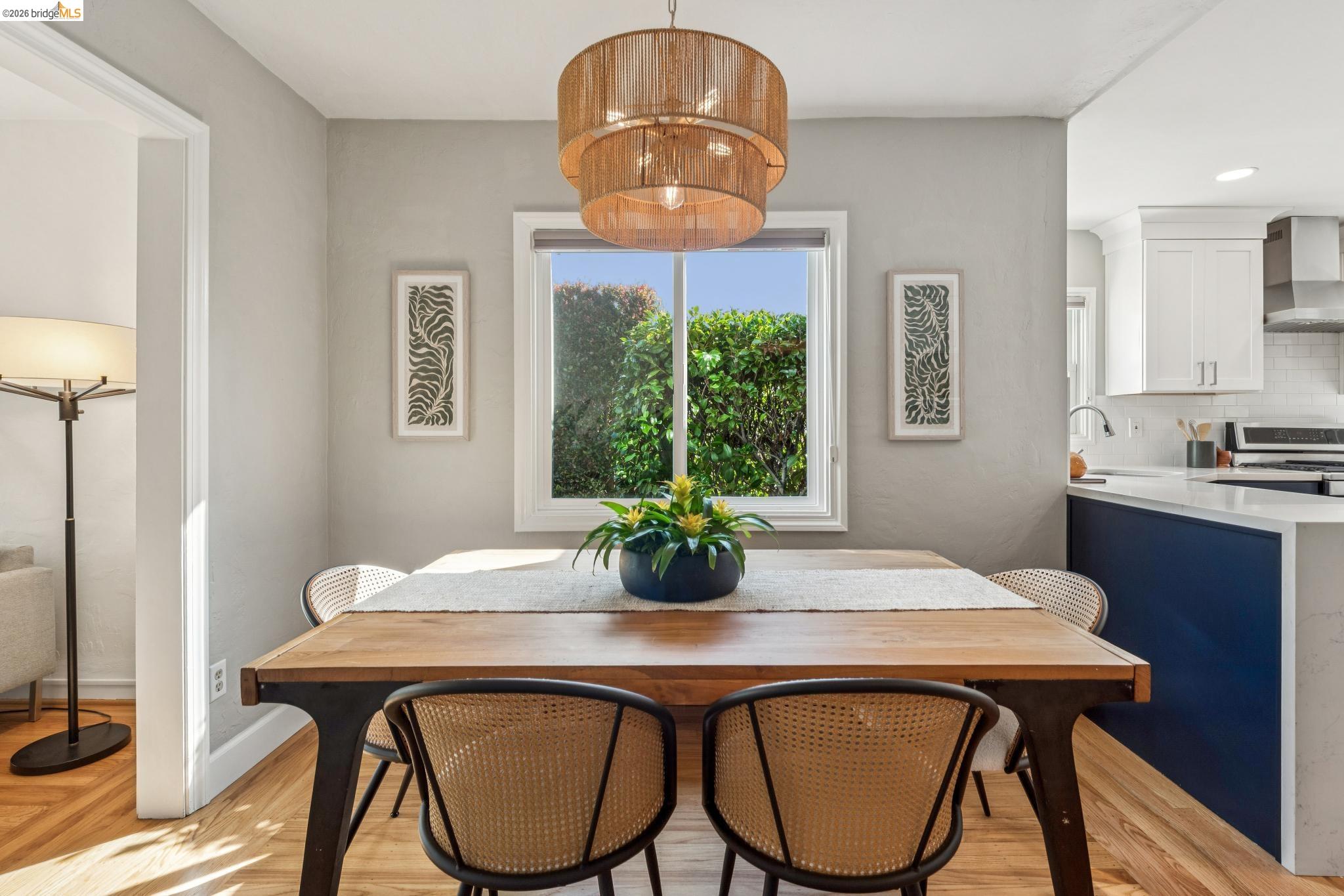 Detail Gallery Image 11 of 34 For 2465 Alida St, Oakland,  CA 94602 - 2 Beds | 1 Baths