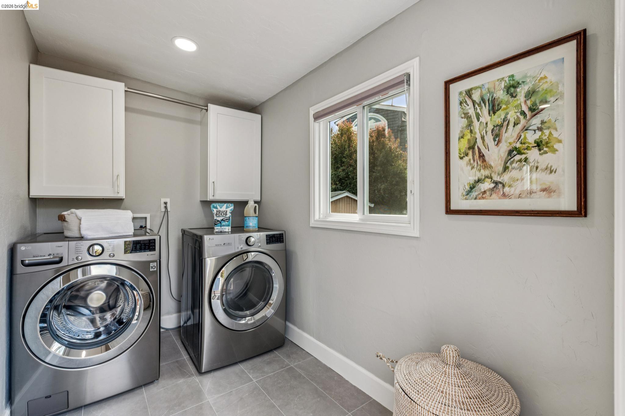 Detail Gallery Image 28 of 34 For 2465 Alida St, Oakland,  CA 94602 - 2 Beds | 1 Baths