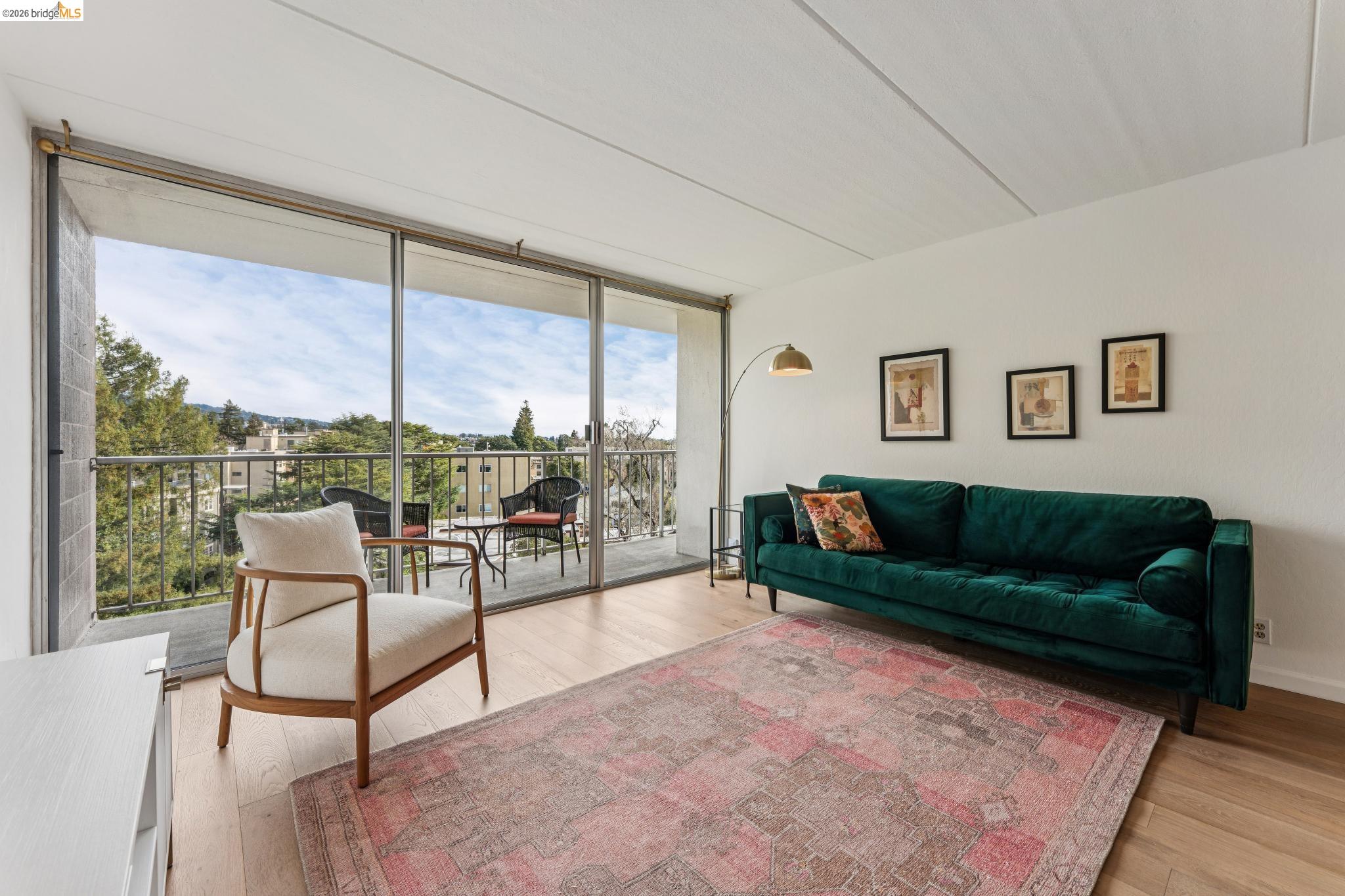 Photo #4: 41124562 Listing: Photo #4