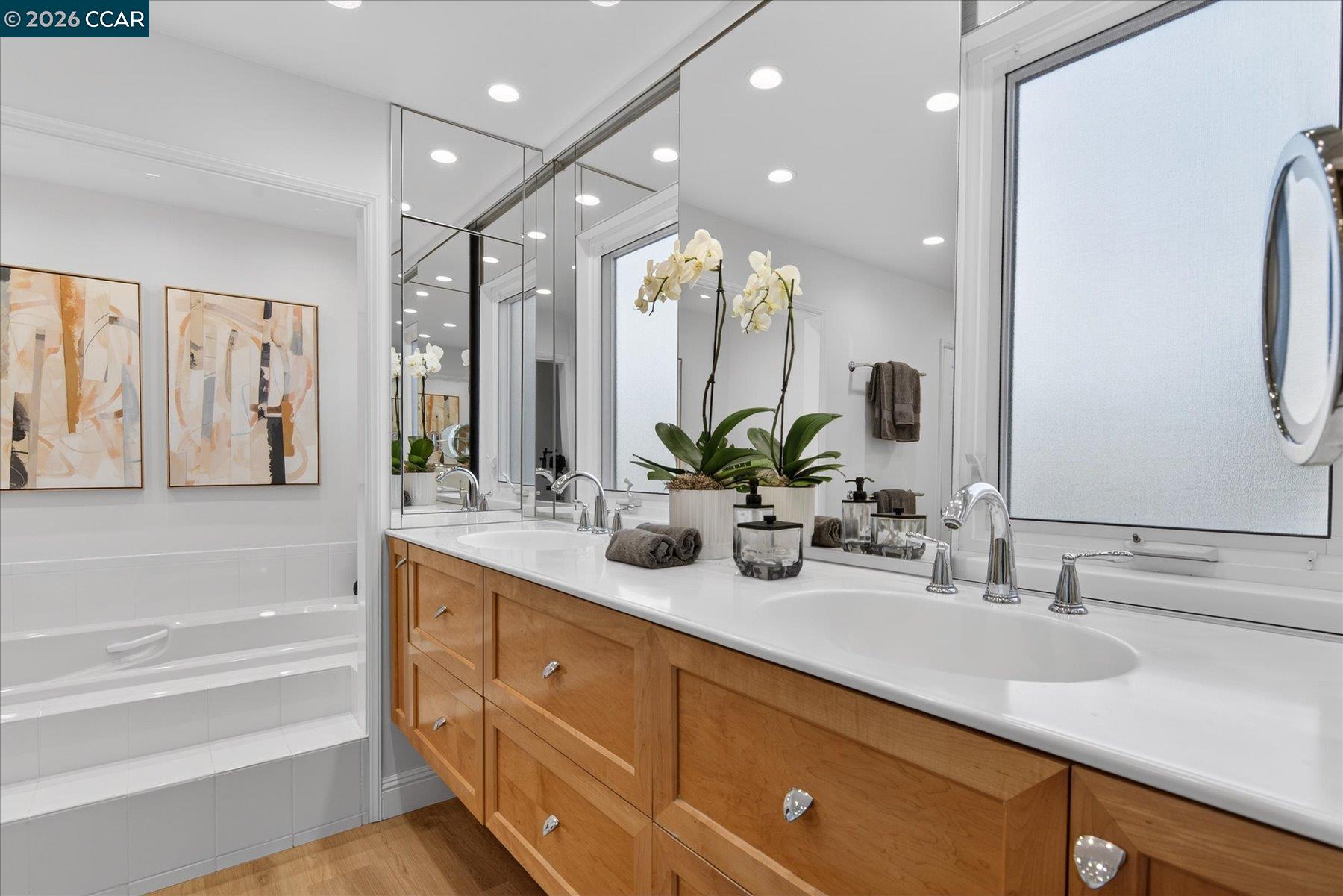 Detail Gallery Image 17 of 33 For 187 Cypress Point Way, Moraga,  CA 94556 - 5 Beds | 3/1 Baths