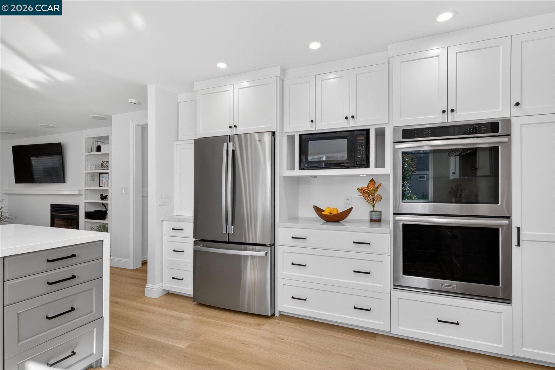 Detail Gallery Image 8 of 33 For 187 Cypress Point Way, Moraga,  CA 94556 - 5 Beds | 3/1 Baths