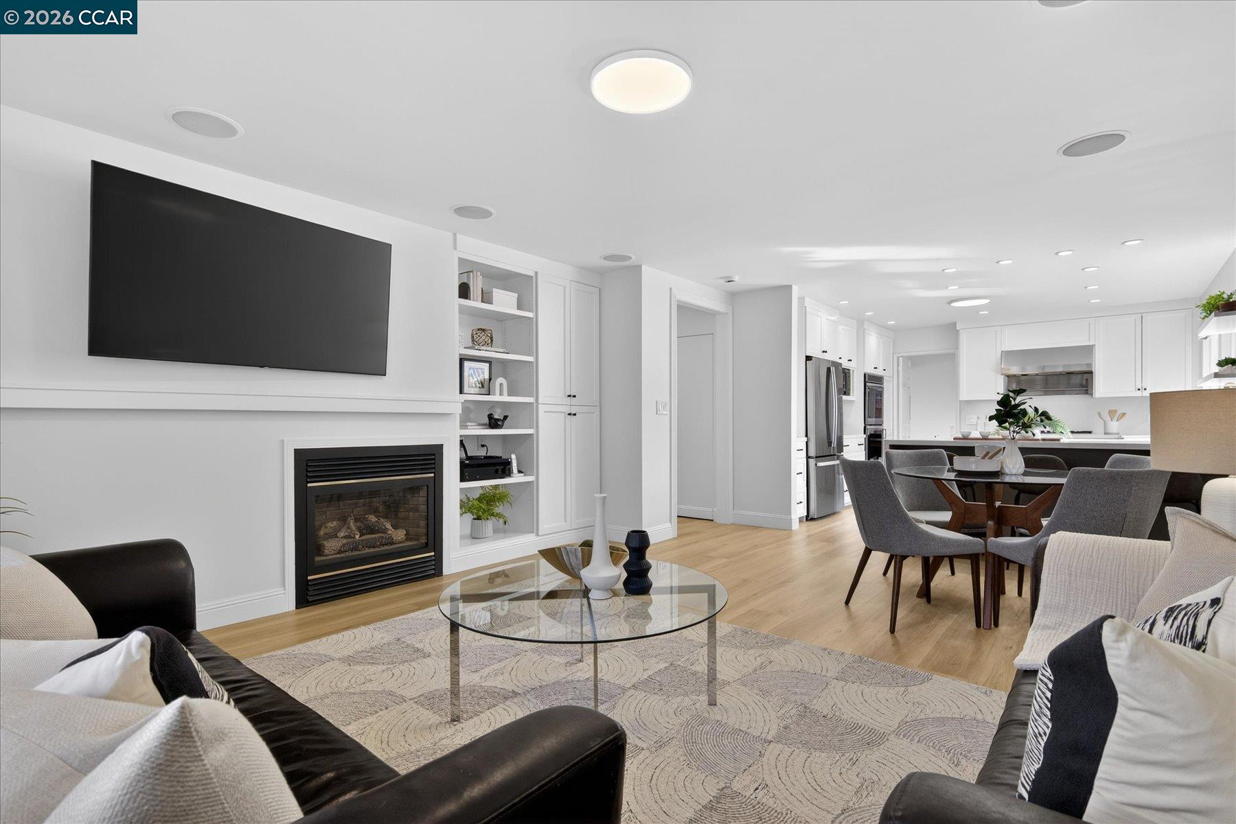 Detail Gallery Image 10 of 33 For 187 Cypress Point Way, Moraga,  CA 94556 - 5 Beds | 3/1 Baths