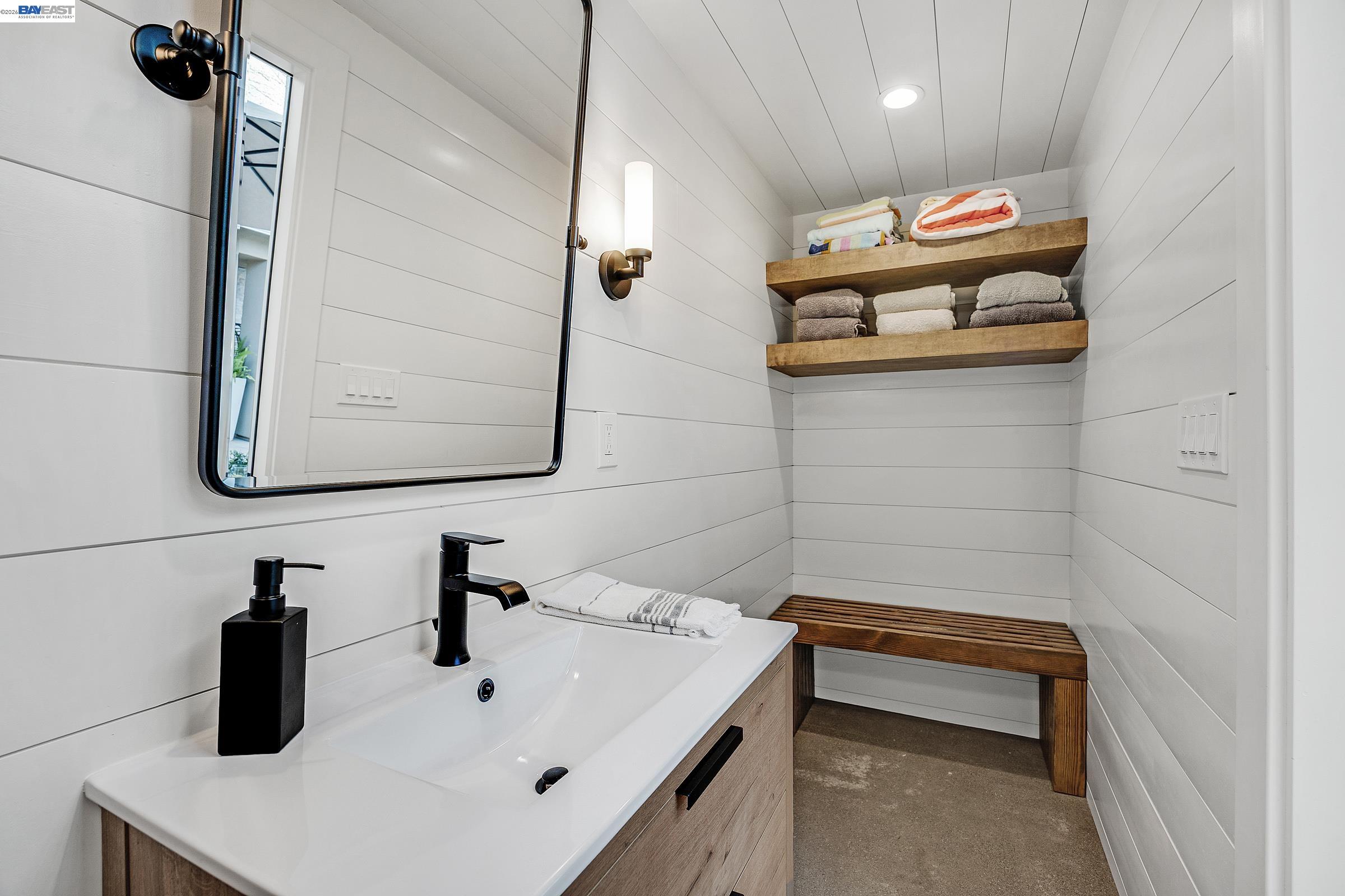 Detail Gallery Image 15 of 59 For 2170 Santa Croce Dr, Livermore,  CA 94550 - 5 Beds | 3/1 Baths