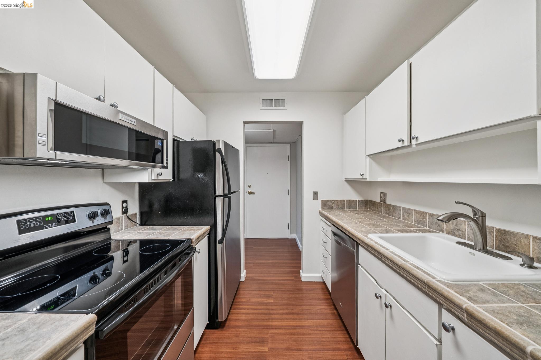 Photo #9: 41124566 Listing: Photo #9