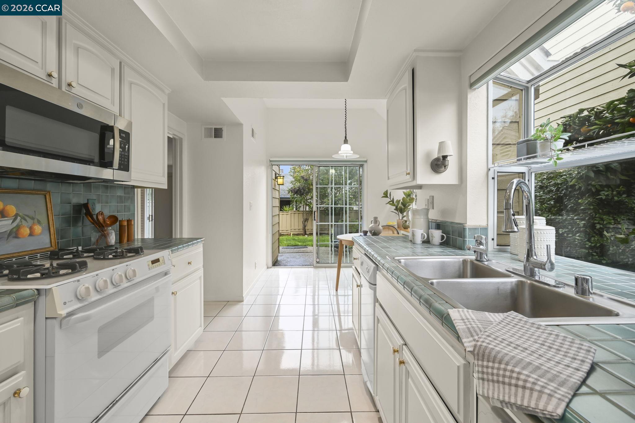 Photo #9: 41124569 Listing: Photo #9