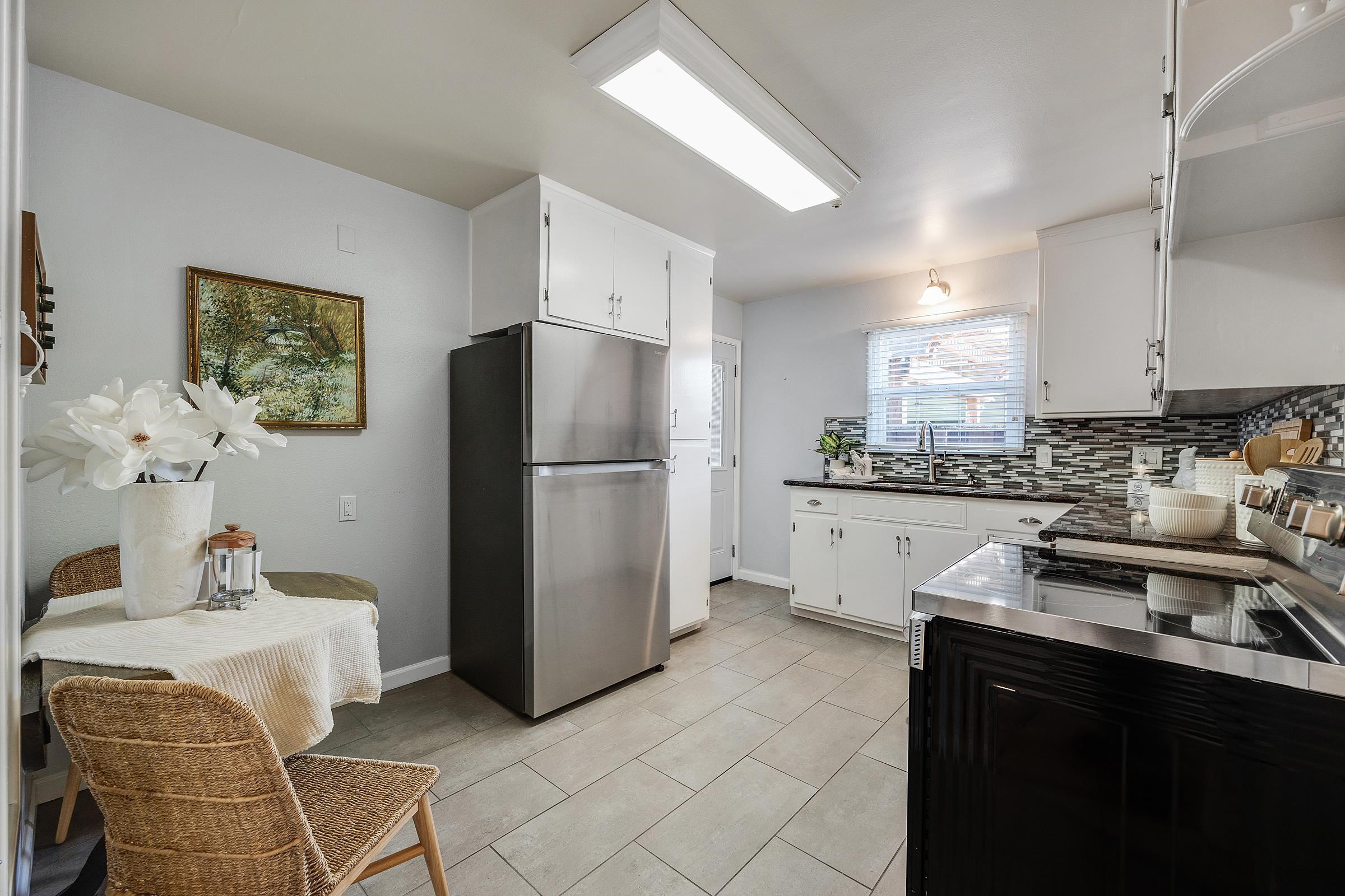 Detail Gallery Image 13 of 30 For 1815 Pine St, Livermore,  CA 94551 - 3 Beds | 1 Baths