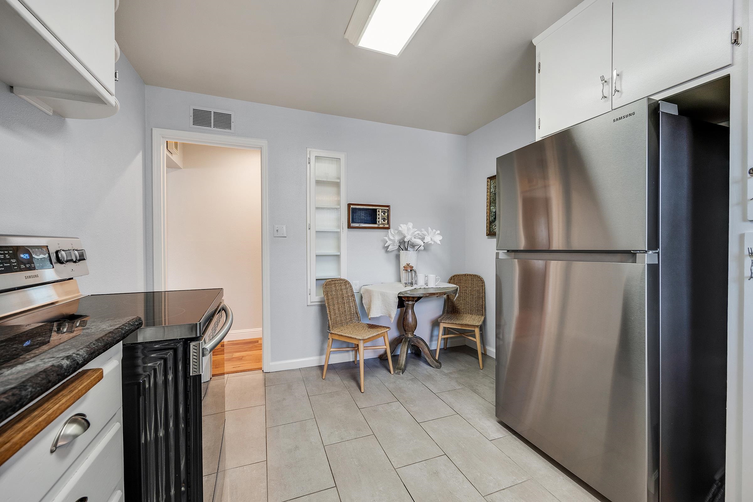 Detail Gallery Image 14 of 30 For 1815 Pine St, Livermore,  CA 94551 - 3 Beds | 1 Baths