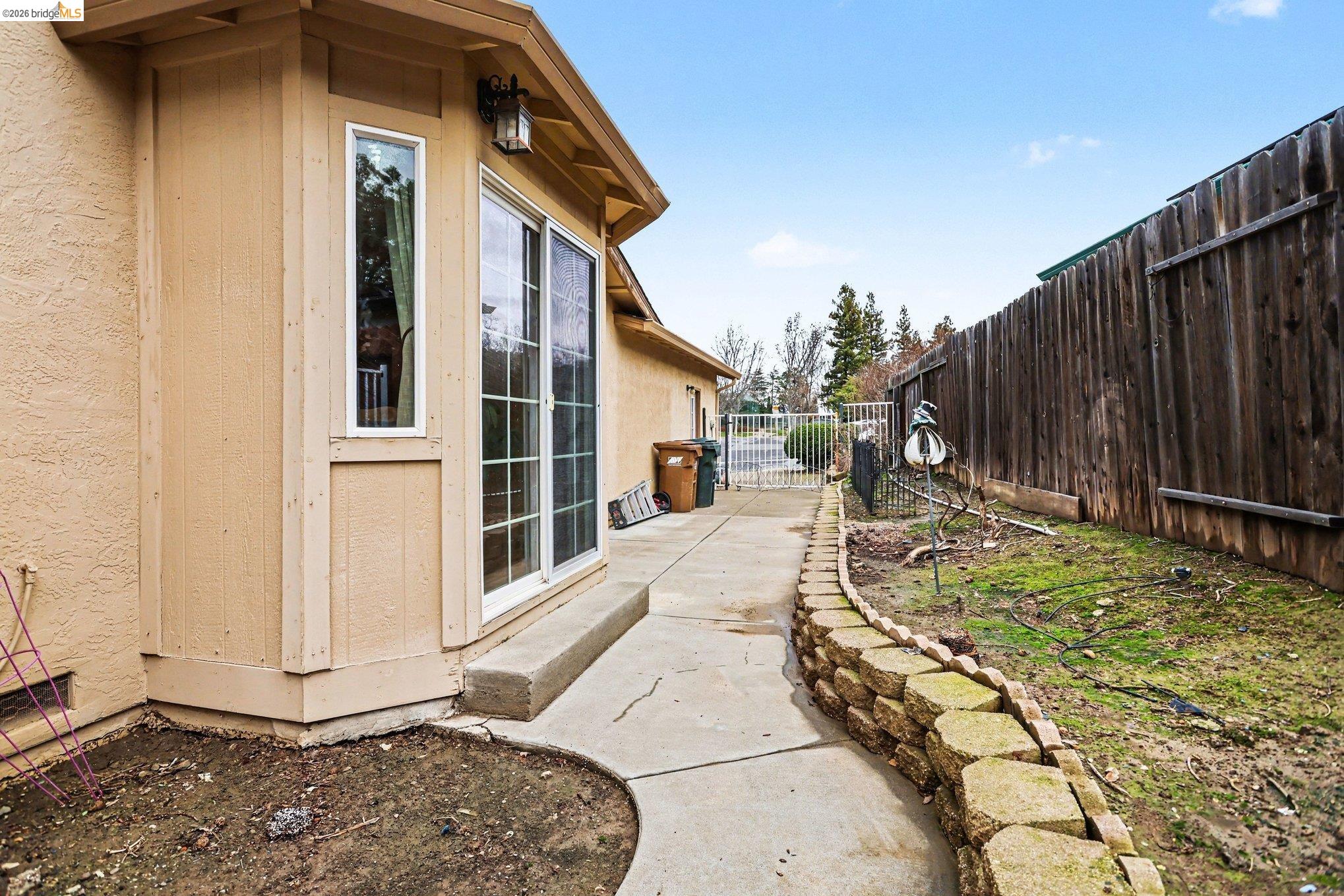 Detail Gallery Image 22 of 30 For 3218 Westbourne Dr, Antioch,  CA 94509 - 3 Beds | 2 Baths