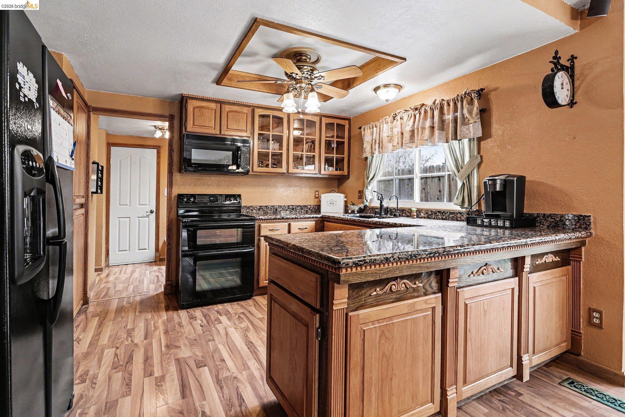 Detail Gallery Image 8 of 30 For 3218 Westbourne Dr, Antioch,  CA 94509 - 3 Beds | 2 Baths