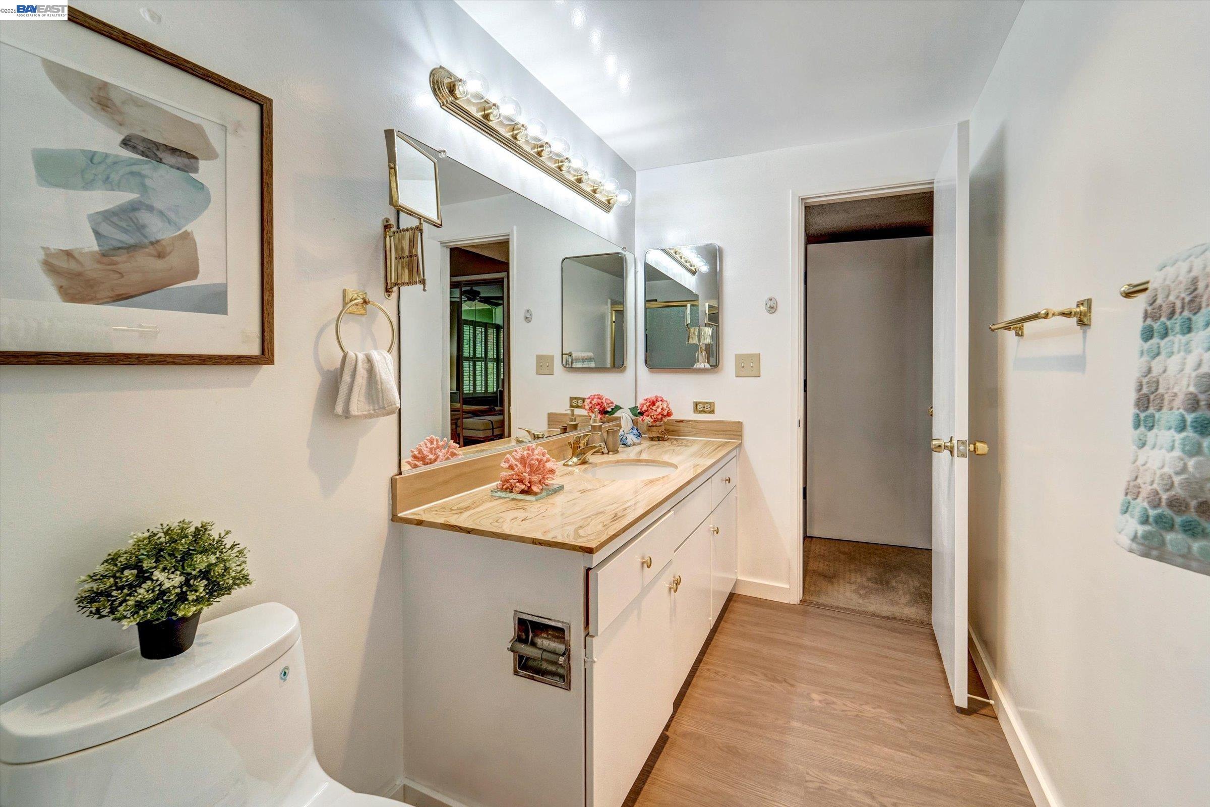 Detail Gallery Image 14 of 29 For 2767 Miradero Dr #C,  –,  CA 93105 - 3 Beds | 2 Baths