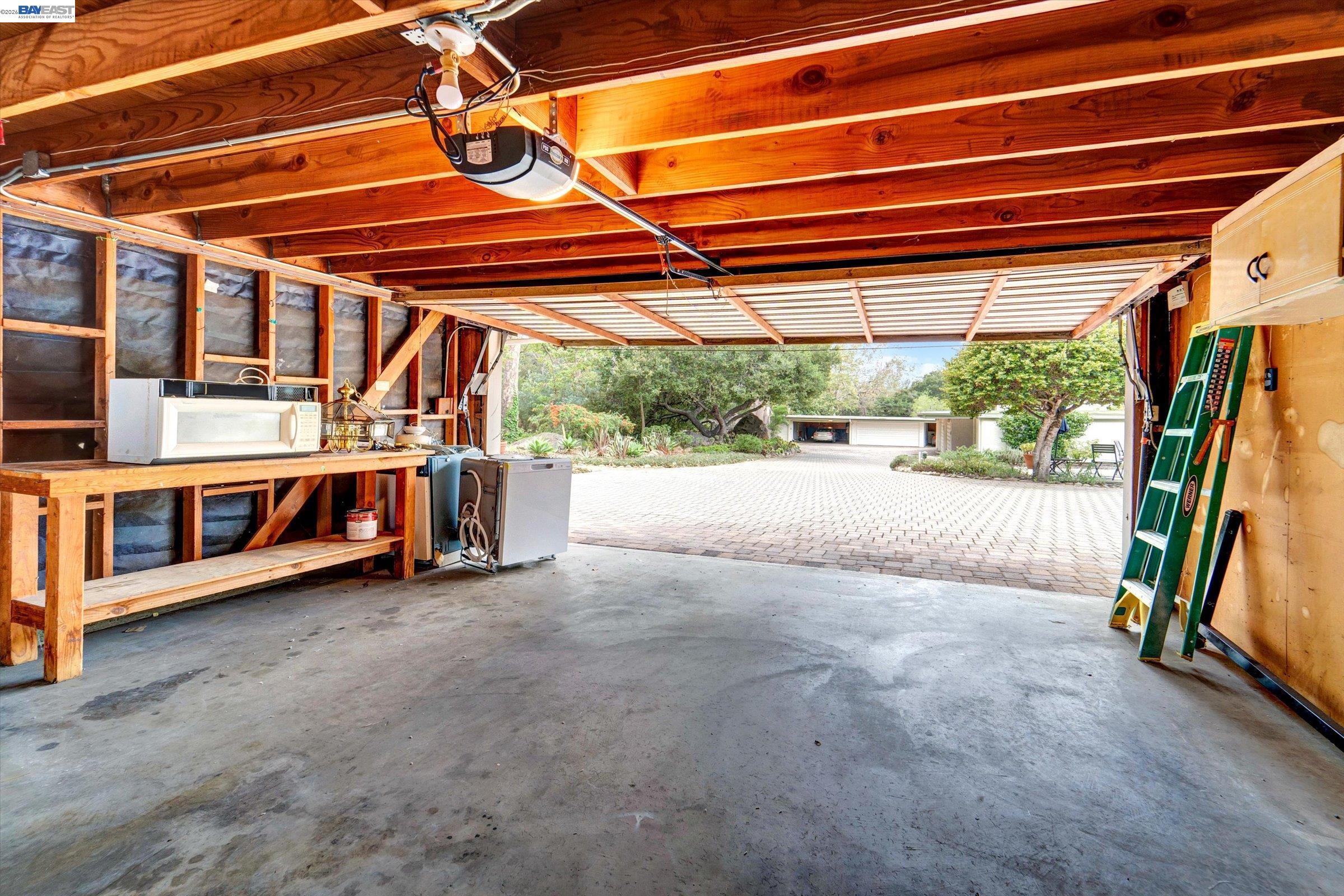 Detail Gallery Image 29 of 29 For 2767 Miradero Dr #C,  –,  CA 93105 - 3 Beds | 2 Baths