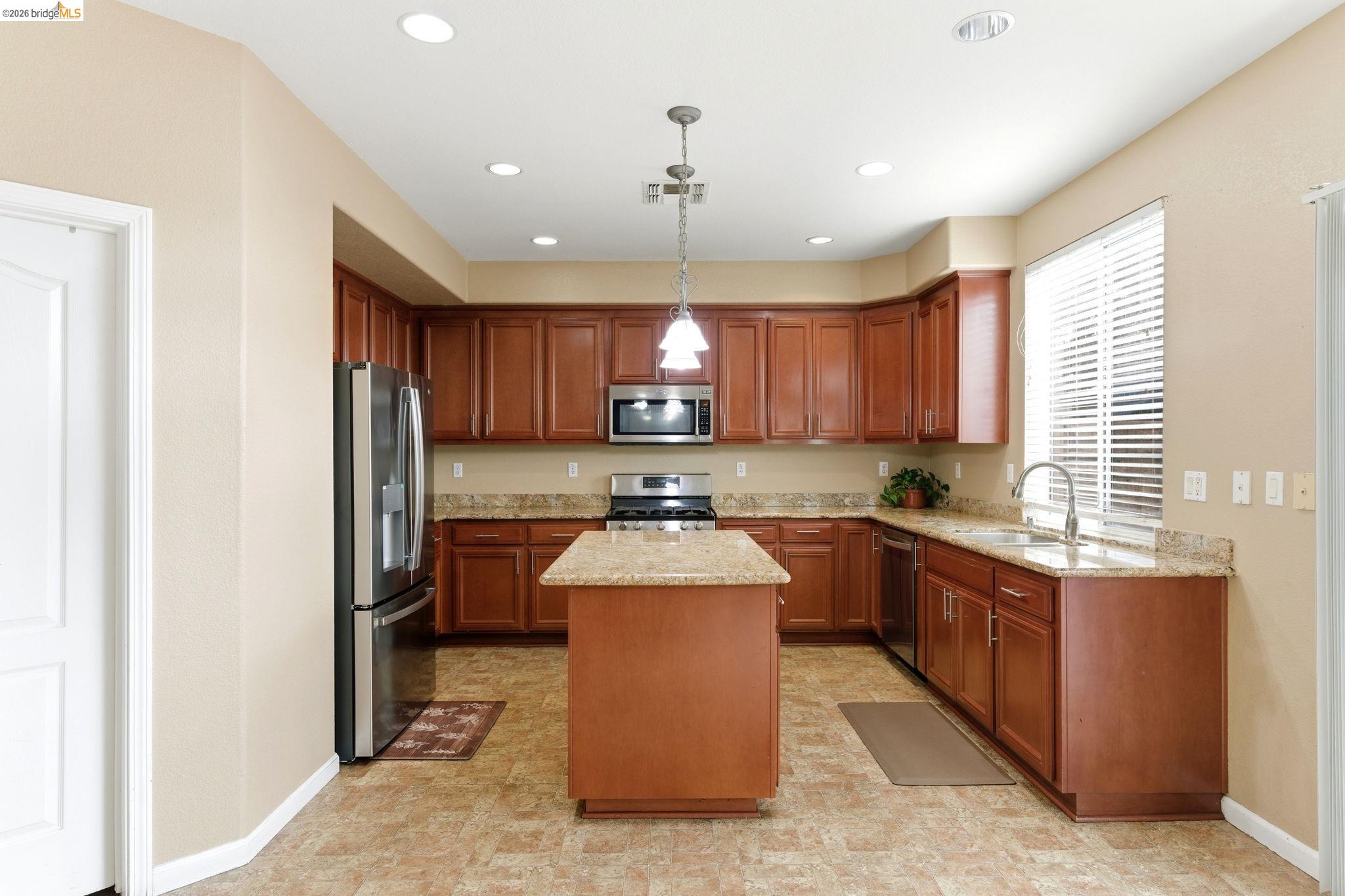 Detail Gallery Image 19 of 60 For 104 Genoa Way, Oakley,  CA 94561 - 4 Beds | 2/1 Baths