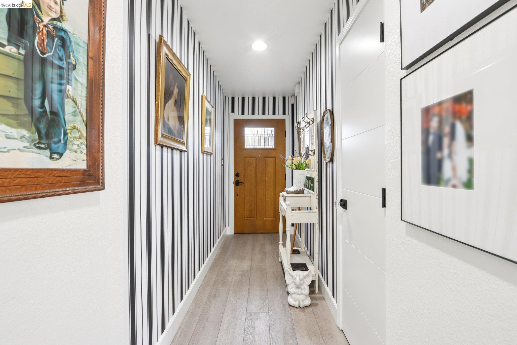 Detail Gallery Image 5 of 28 For 1510 Cathy Way, Hayward,  CA 94545 - 3 Beds | 2 Baths