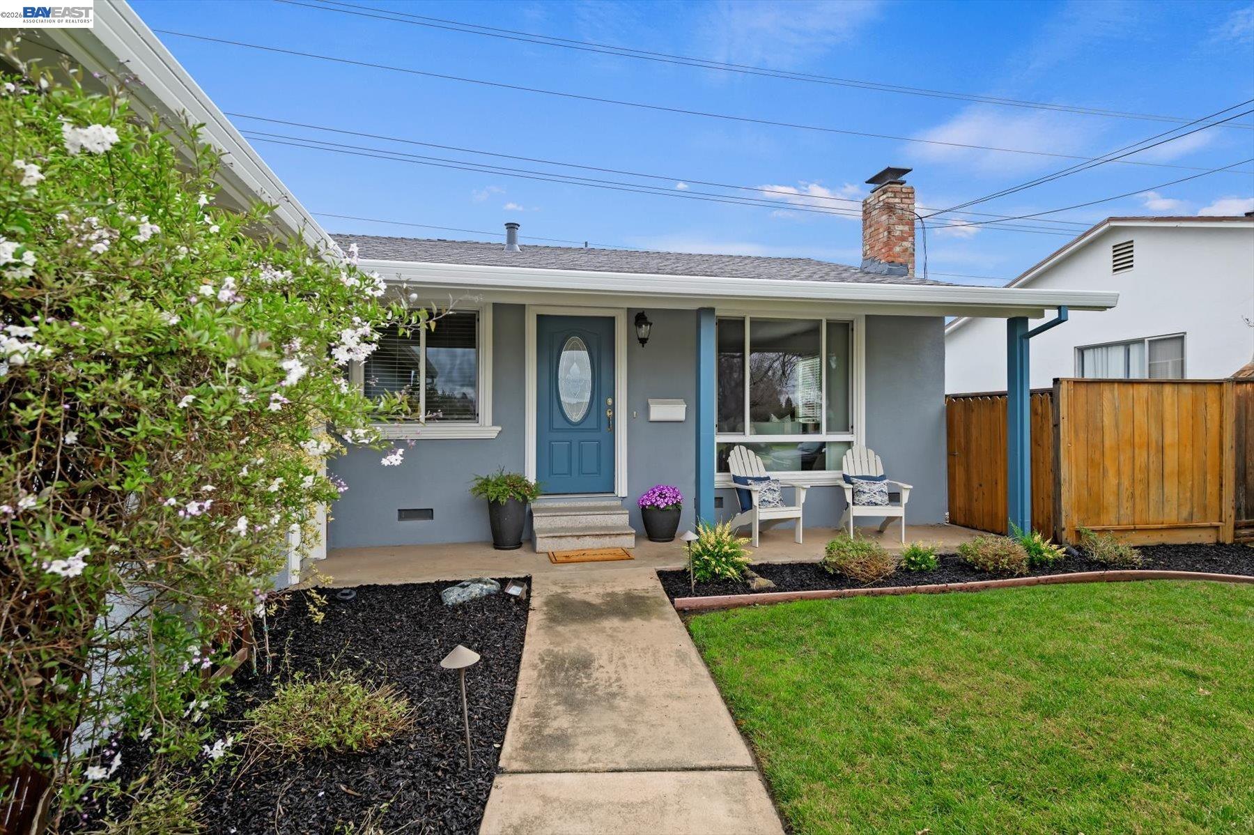 Detail Gallery Image 6 of 46 For 833 El Rancho Dr., Livermore,  CA 94550 - 3 Beds | 2 Baths