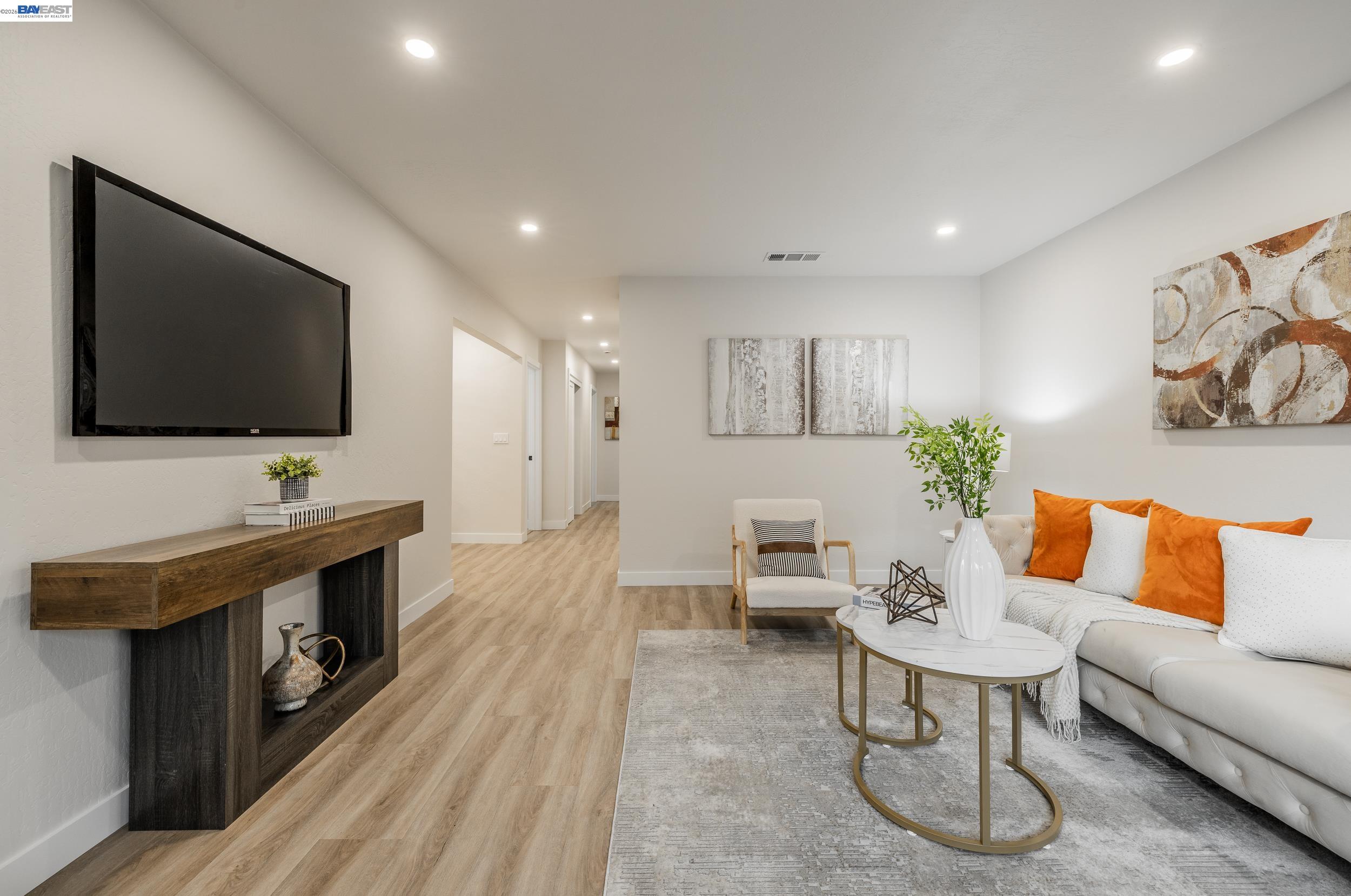 Detail Gallery Image 5 of 30 For 4535 Lobos Ave, San Jose,  CA 95111 - 3 Beds | 2 Baths