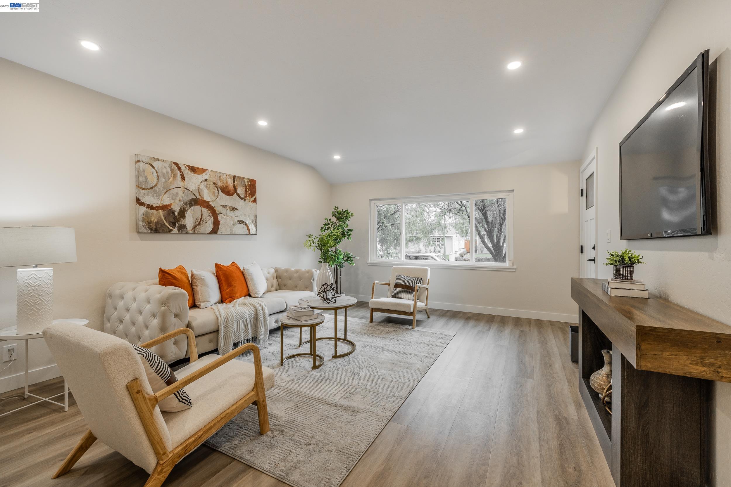 Detail Gallery Image 6 of 30 For 4535 Lobos Ave, San Jose,  CA 95111 - 3 Beds | 2 Baths