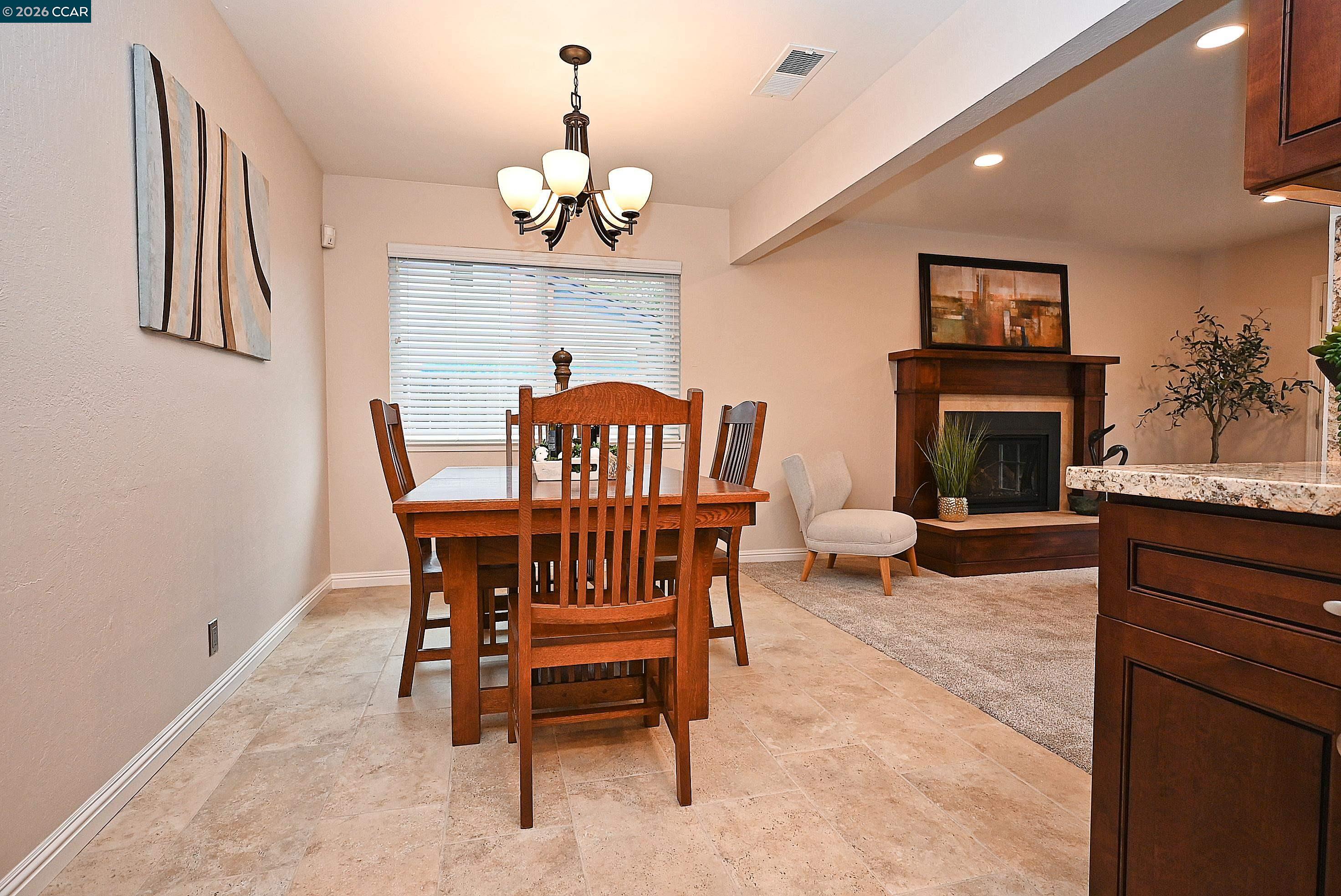 Detail Gallery Image 14 of 39 For 1812 Baldwin Dr, Concord,  CA 94519 - 4 Beds | 2 Baths