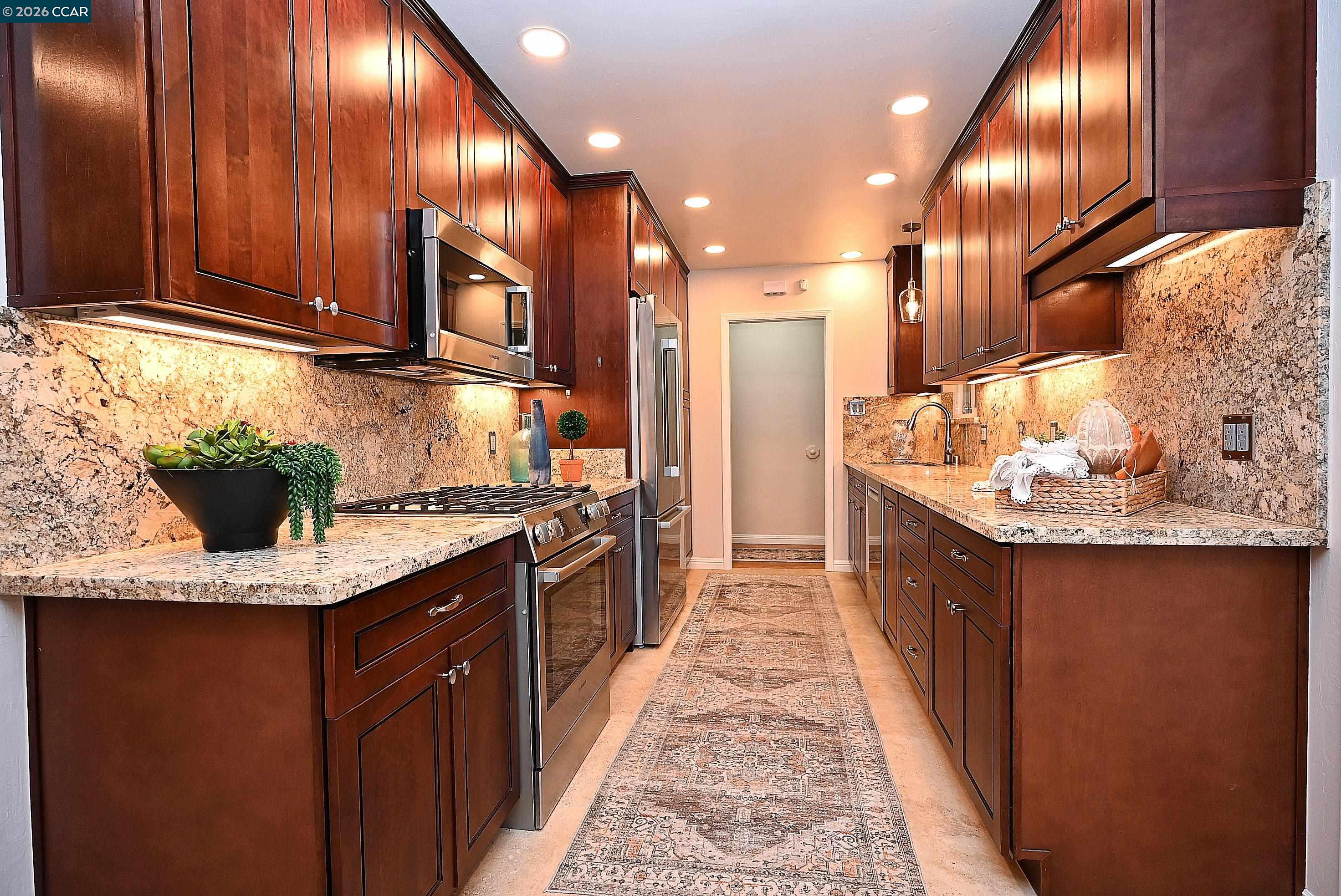 Detail Gallery Image 5 of 39 For 1812 Baldwin Dr, Concord,  CA 94519 - 4 Beds | 2 Baths