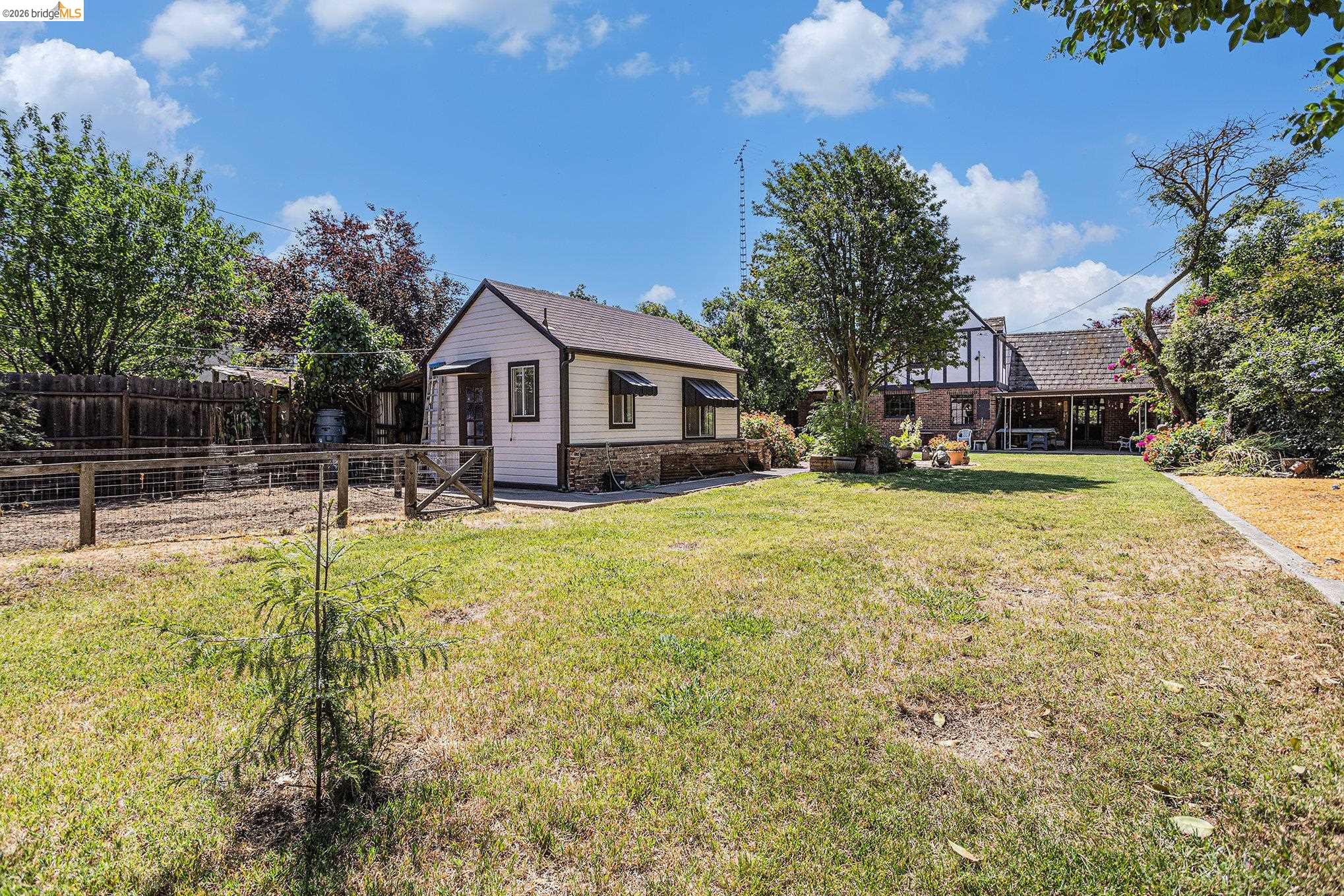 Detail Gallery Image 43 of 53 For 1545 W Walnut Street, Stockton,  CA 95203 - 2 Beds | 2 Baths