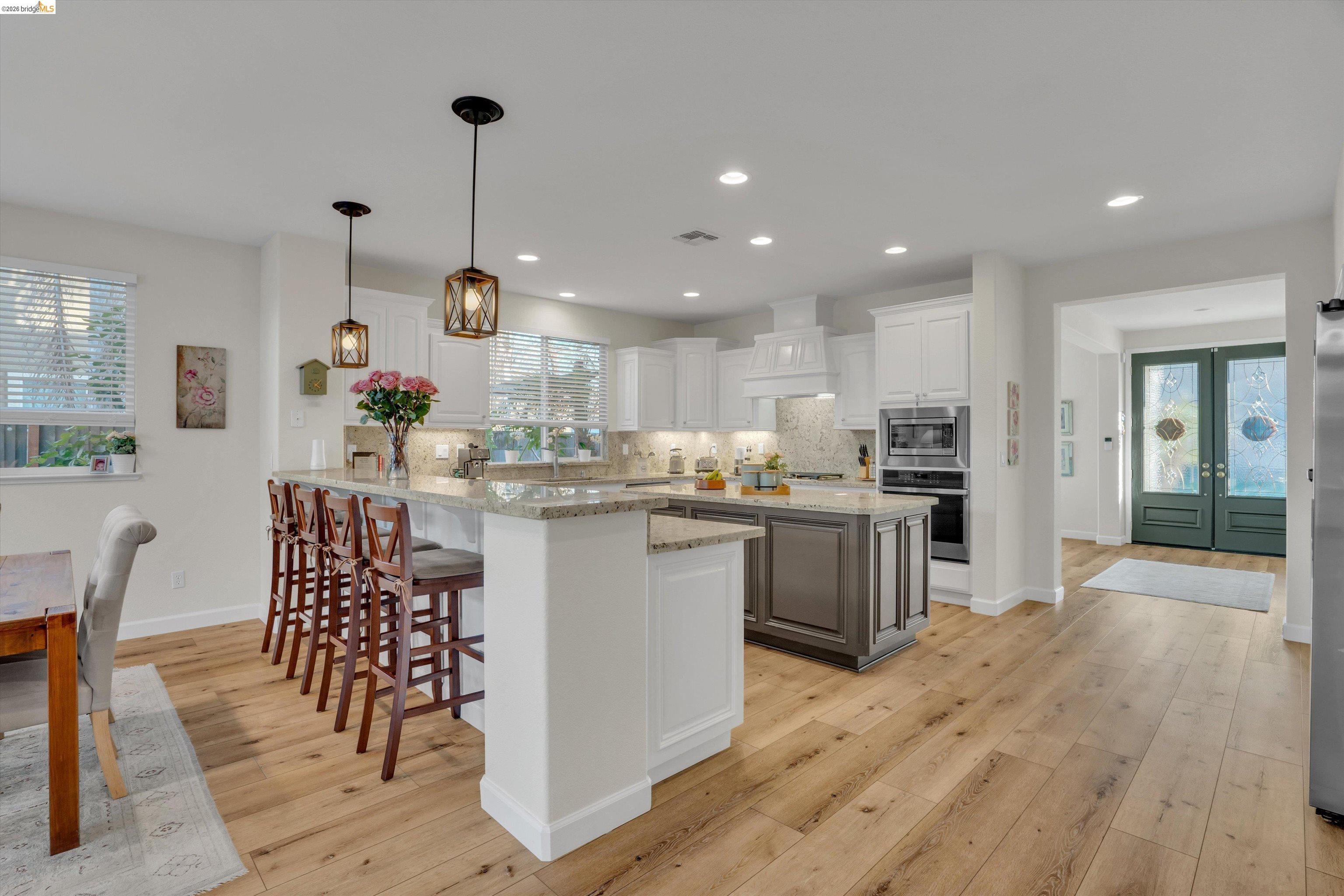 Detail Gallery Image 2 of 53 For 6144 Seneca Cir, Discovery Bay,  CA 94505 - 5 Beds | 3 Baths