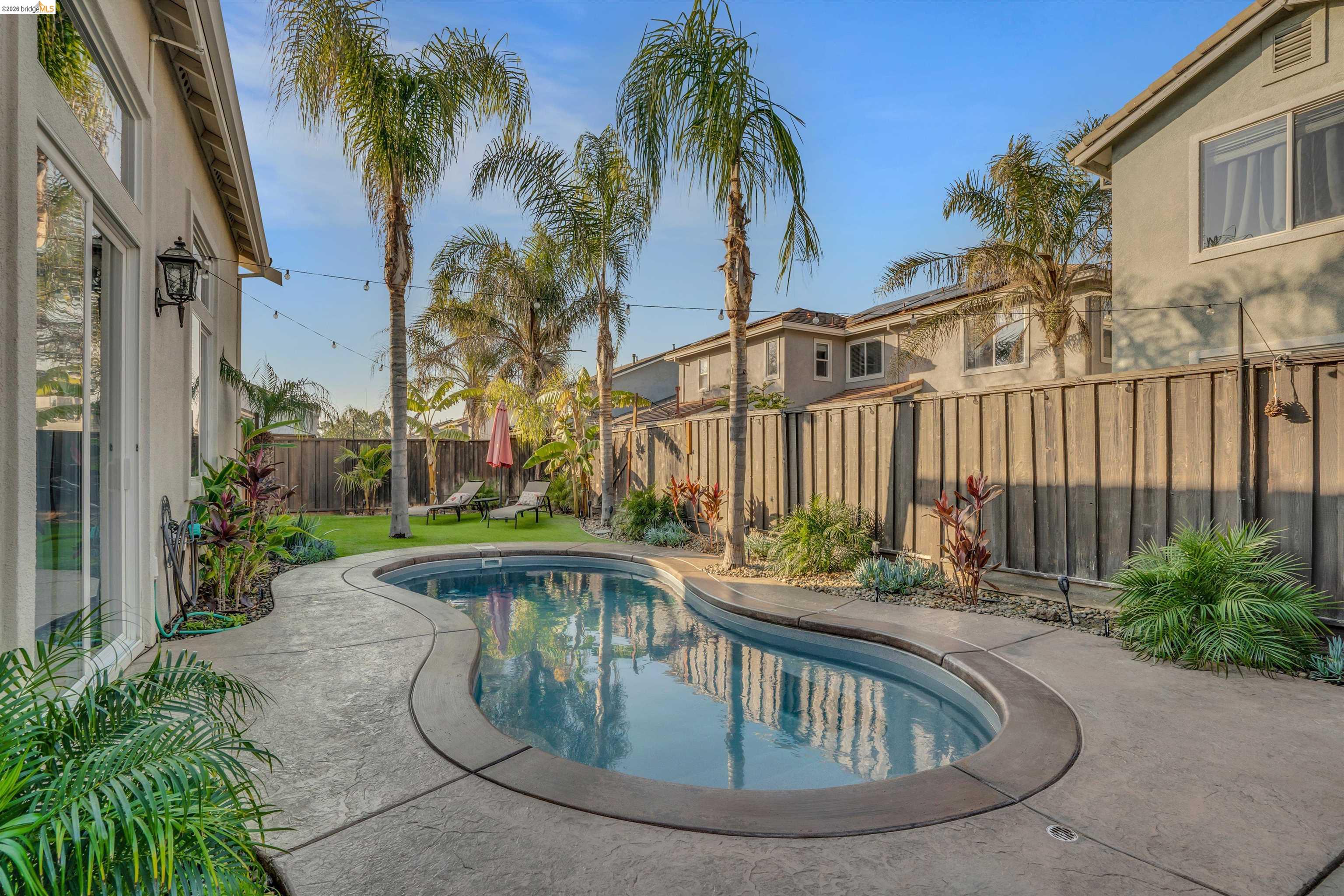 Detail Gallery Image 20 of 53 For 6144 Seneca Cir, Discovery Bay,  CA 94505 - 5 Beds | 3 Baths