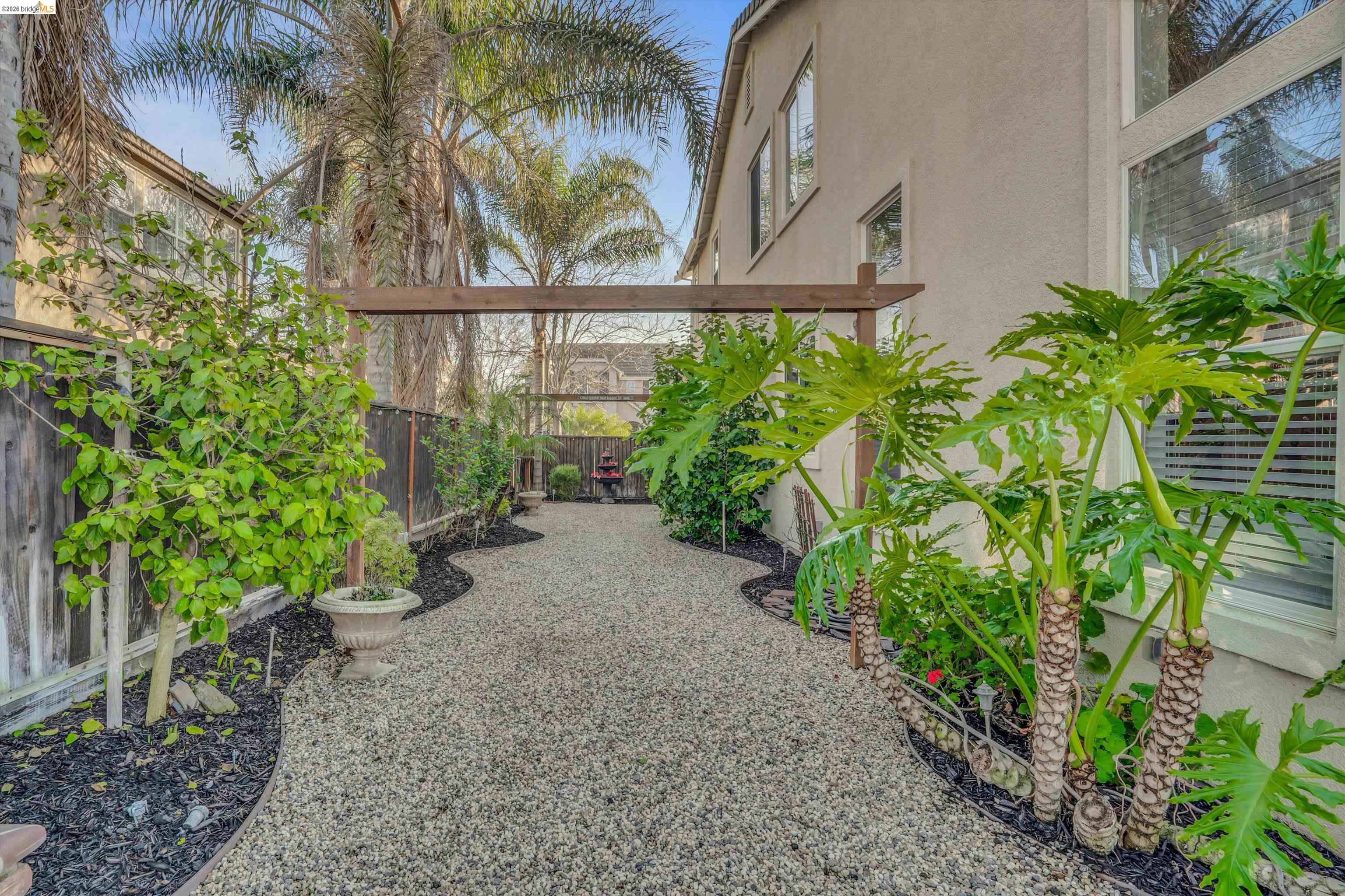 Detail Gallery Image 25 of 53 For 6144 Seneca Cir, Discovery Bay,  CA 94505 - 5 Beds | 3 Baths