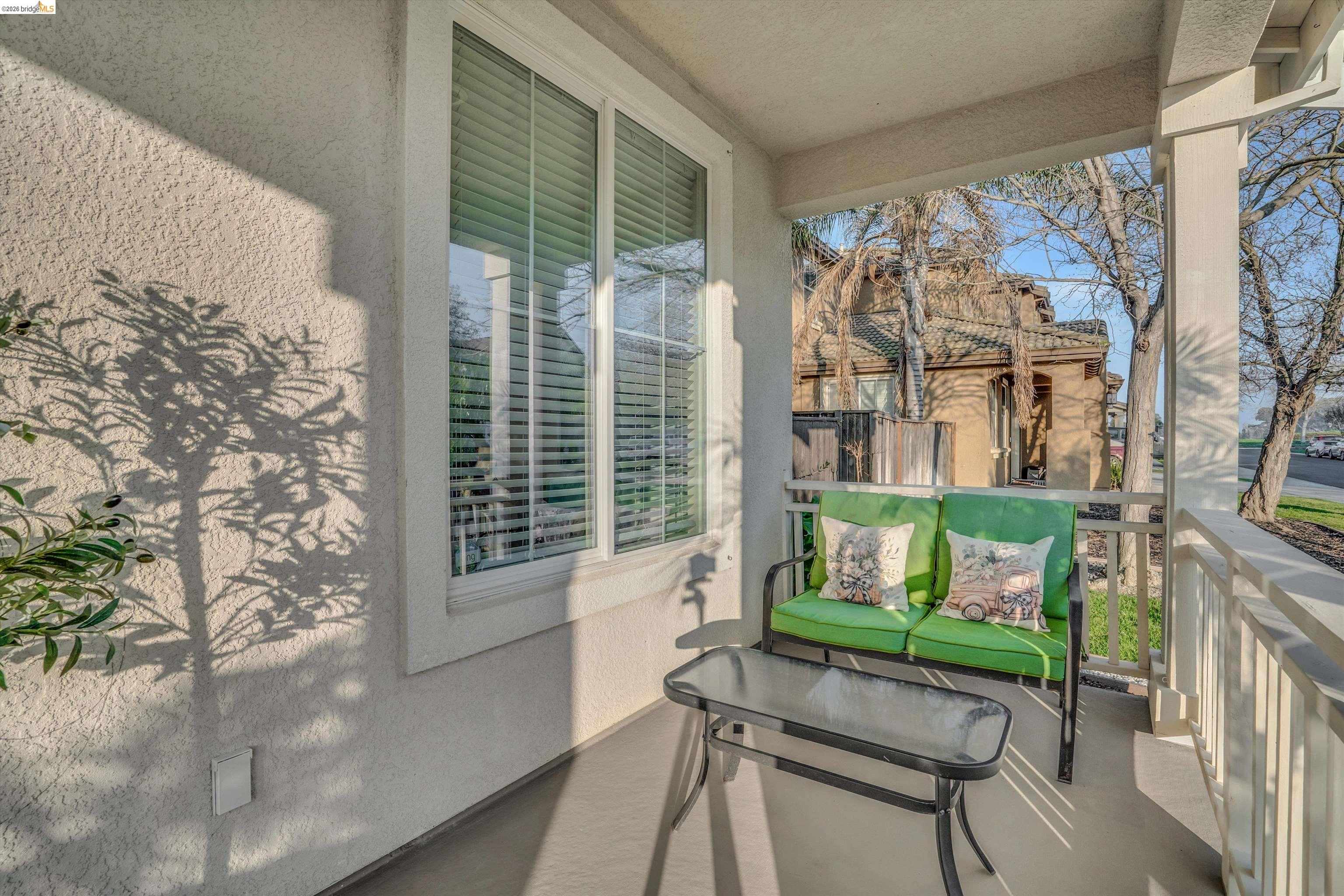 Detail Gallery Image 9 of 53 For 6144 Seneca Cir, Discovery Bay,  CA 94505 - 5 Beds | 3 Baths