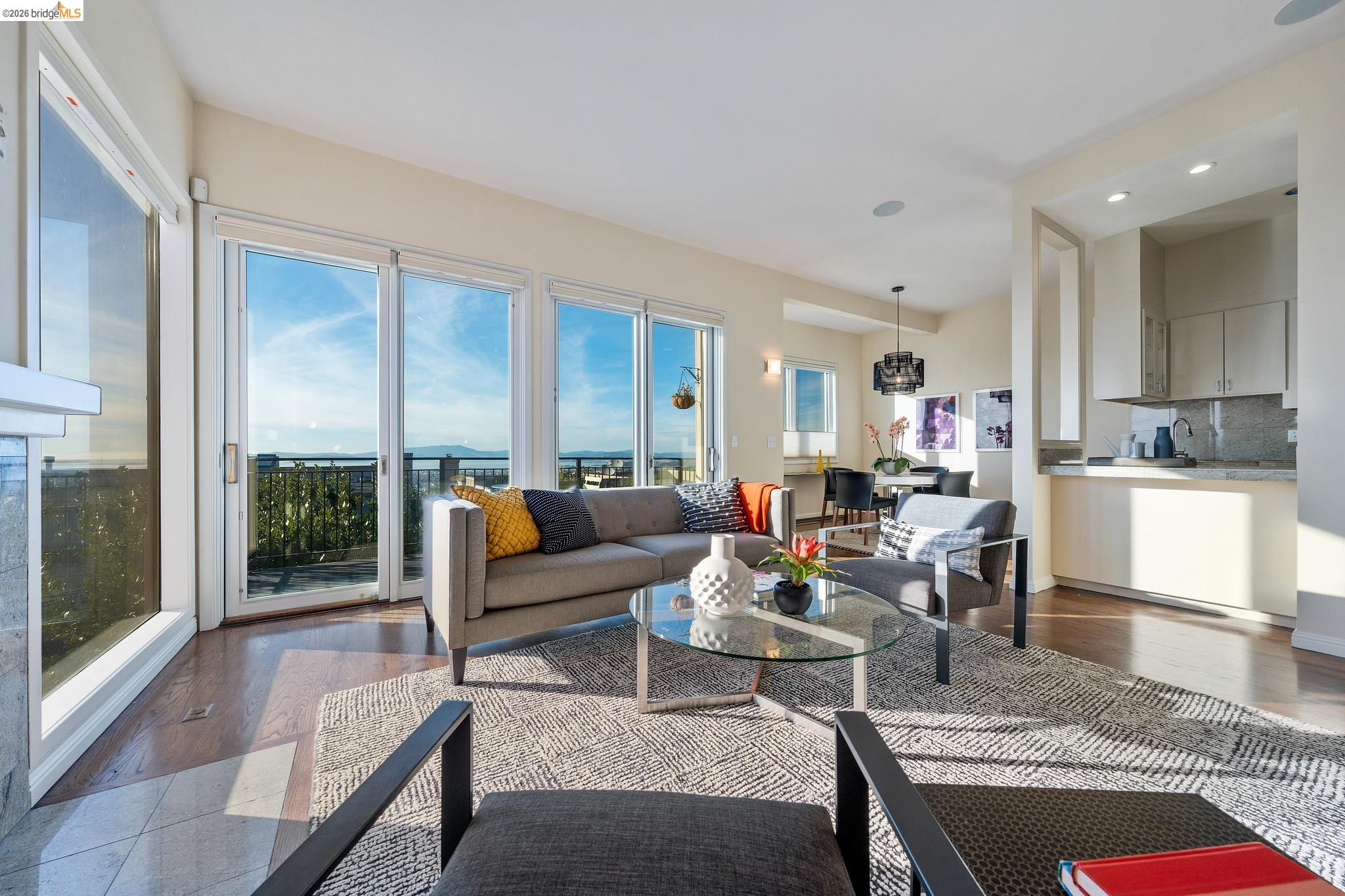 Photo #15: 41124592 Listing: Photo #15