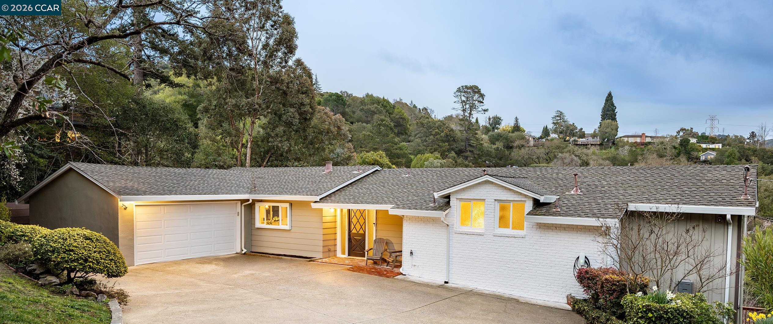 Front Image Thumbnail for CC41124593