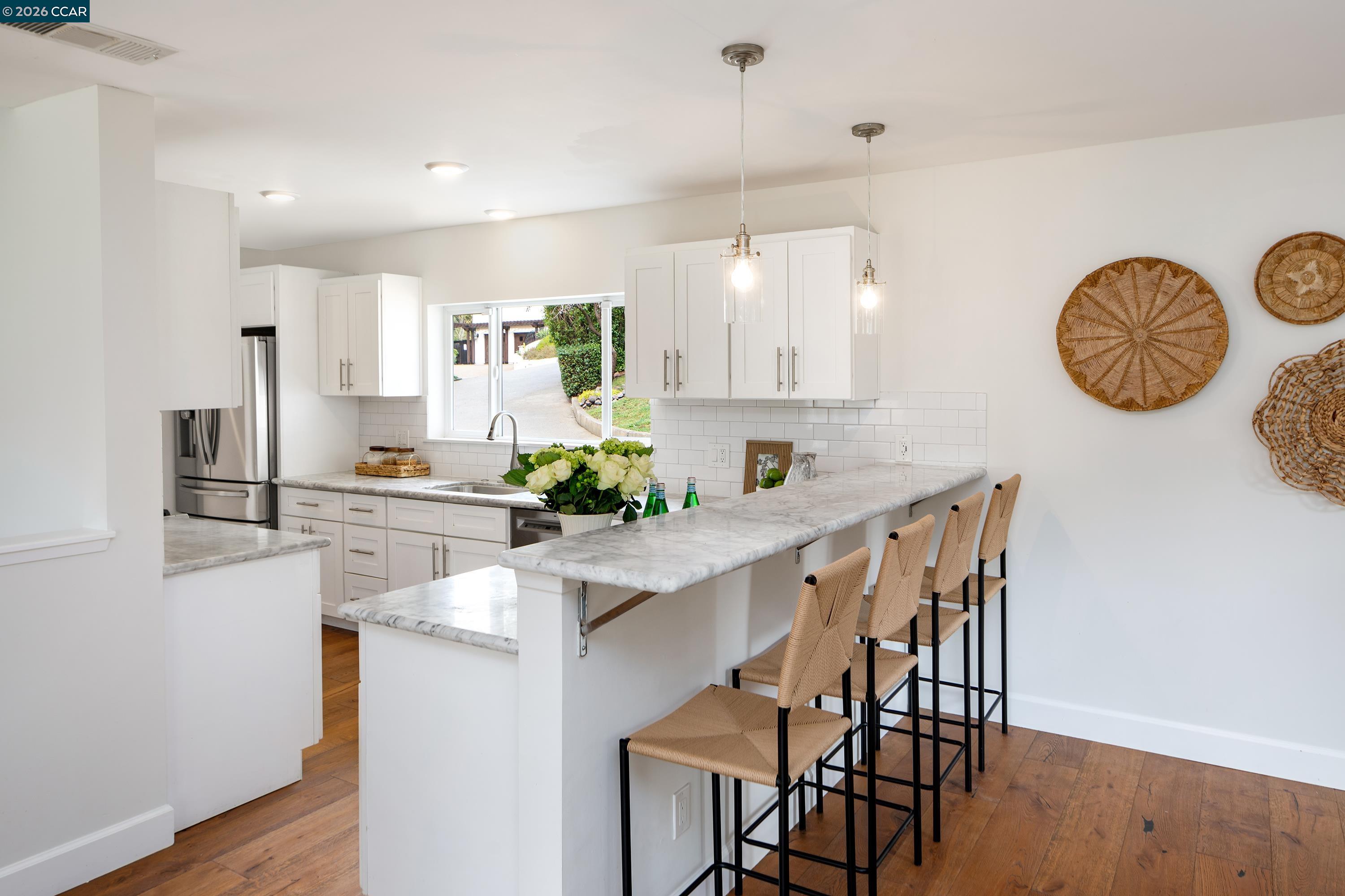 Detail Gallery Image 15 of 52 For 28 Southwood Dr, Orinda,  CA 94563 - 4 Beds | 4 Baths