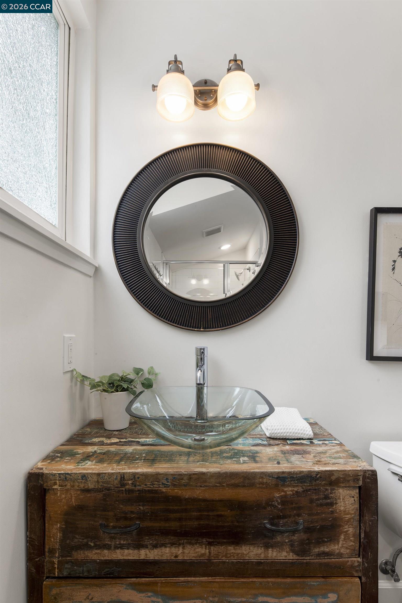 Detail Gallery Image 33 of 52 For 28 Southwood Dr, Orinda,  CA 94563 - 4 Beds | 4 Baths