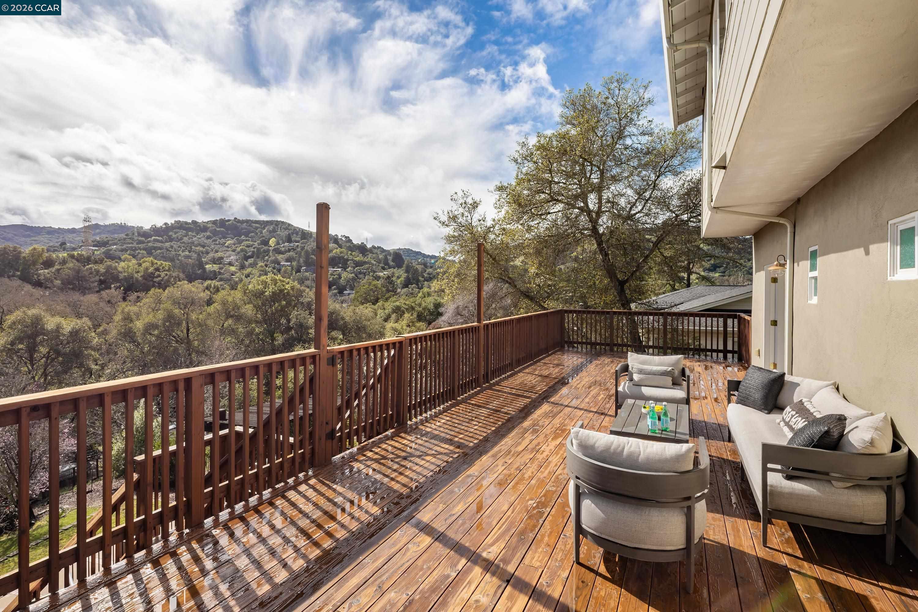 Detail Gallery Image 40 of 52 For 28 Southwood Dr, Orinda,  CA 94563 - 4 Beds | 4 Baths