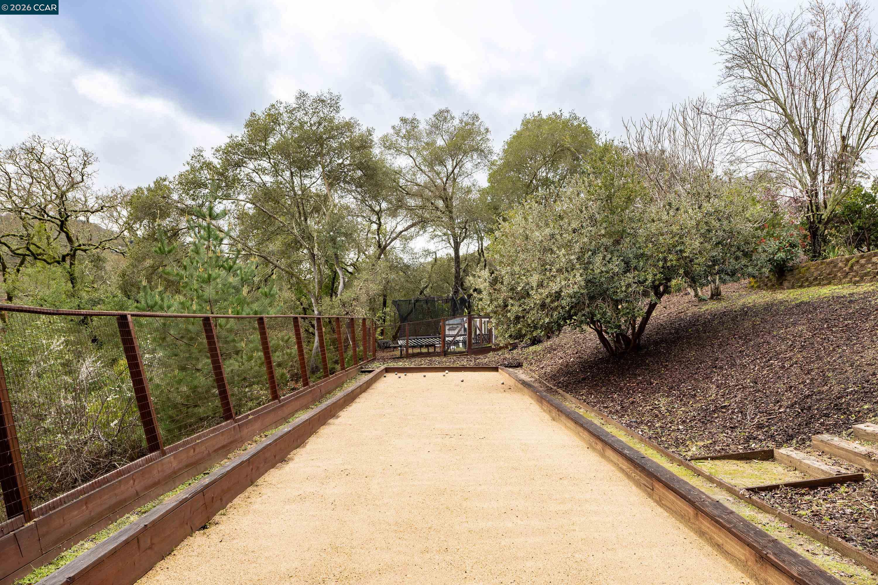 Detail Gallery Image 45 of 52 For 28 Southwood Dr, Orinda,  CA 94563 - 4 Beds | 4 Baths