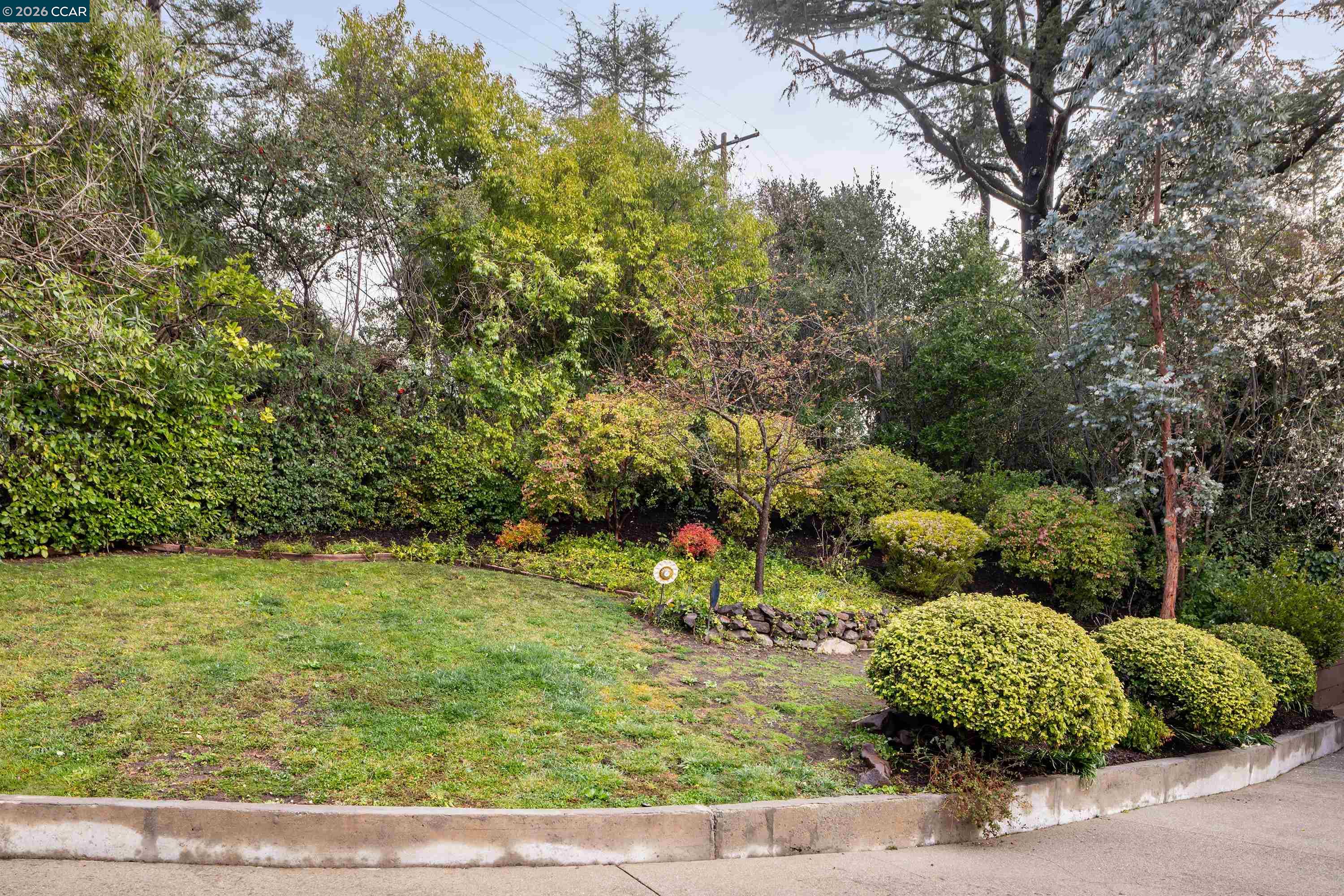 Detail Gallery Image 50 of 52 For 28 Southwood Dr, Orinda,  CA 94563 - 4 Beds | 4 Baths