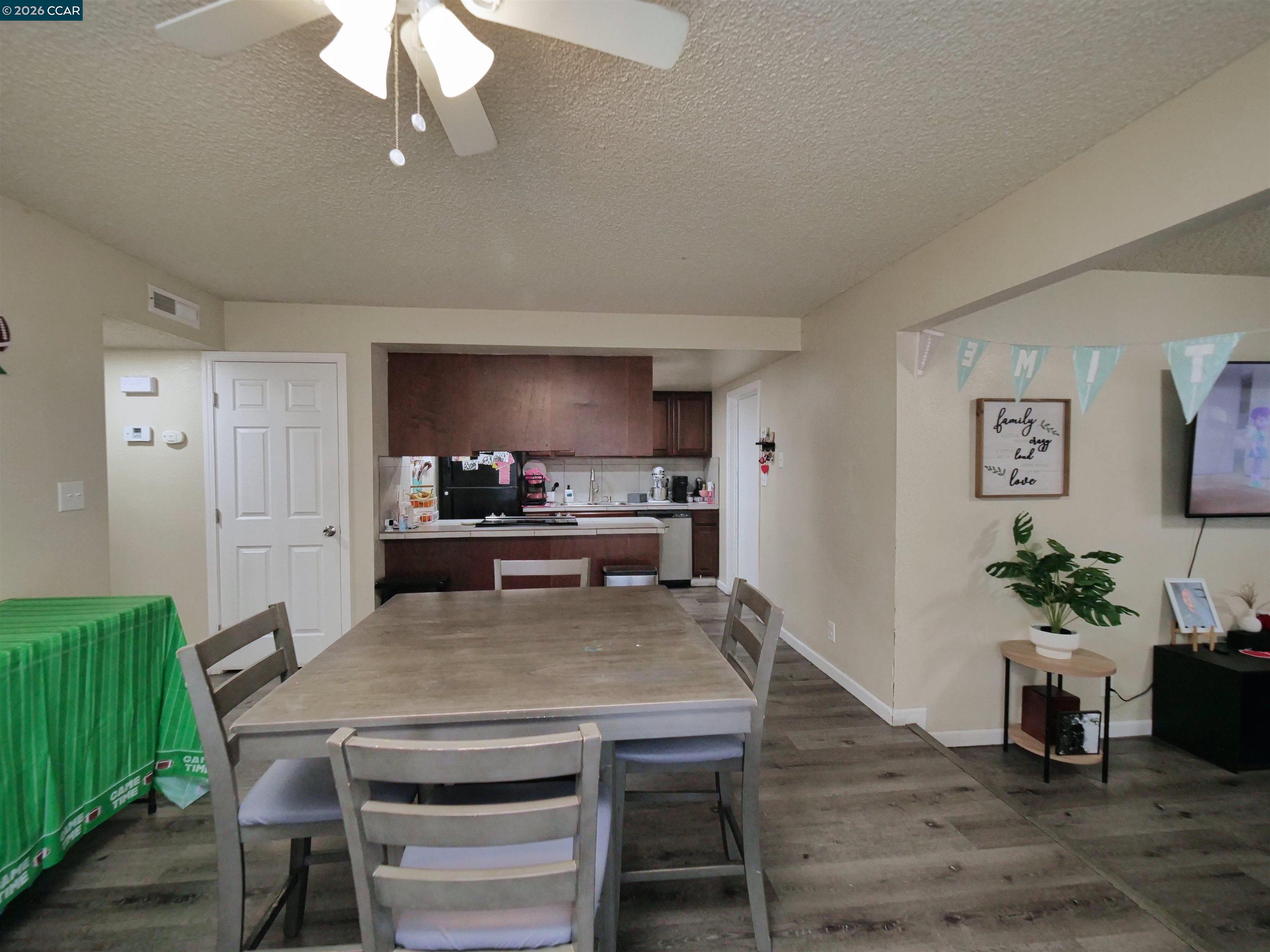 Detail Gallery Image 23 of 37 For 2500 Haddon Avenue, Modesto,  CA 95354-3127 - – Beds | – Baths