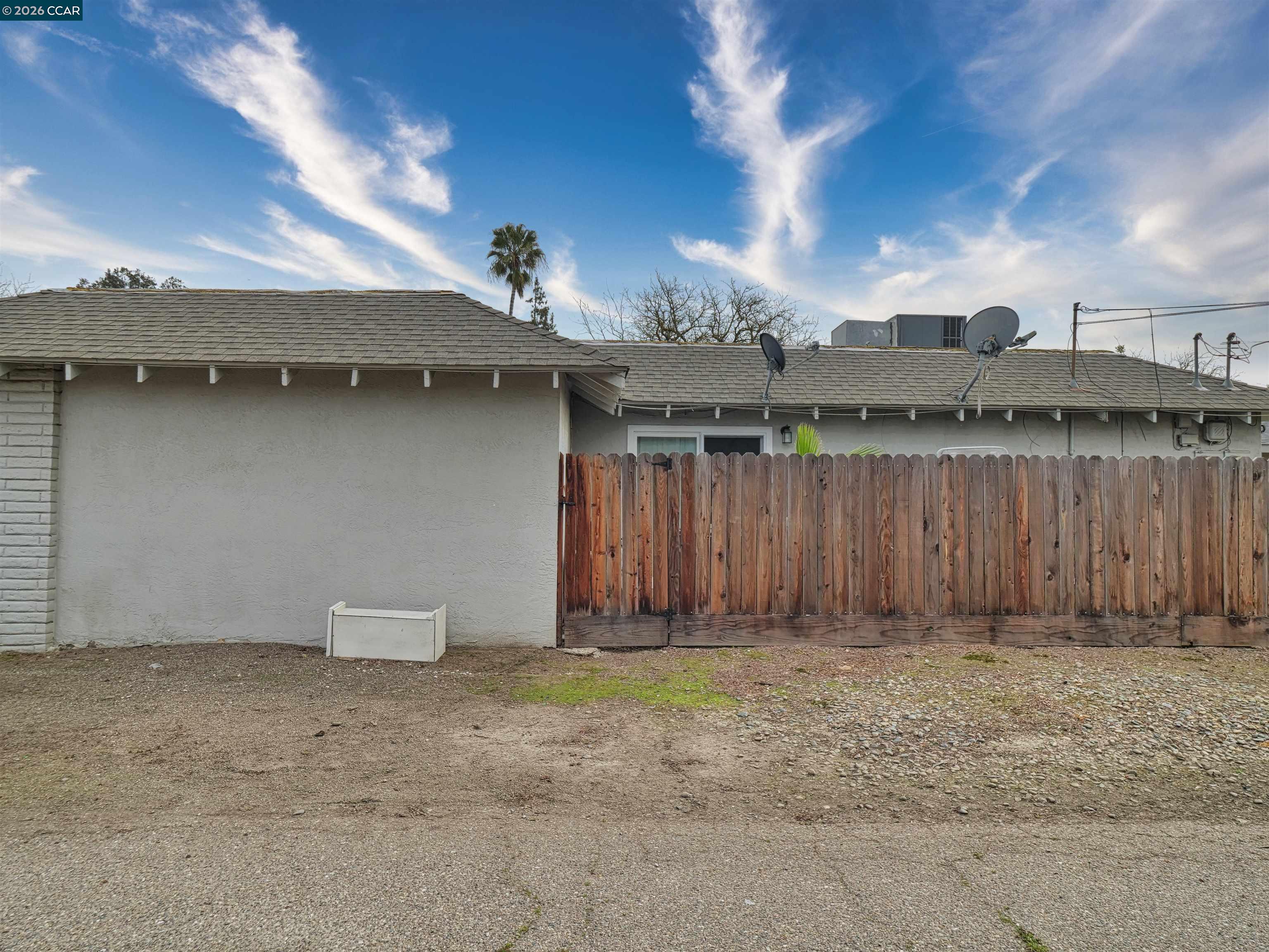 Detail Gallery Image 10 of 37 For 2500 Haddon Avenue, Modesto,  CA 95354-3127 - – Beds | – Baths