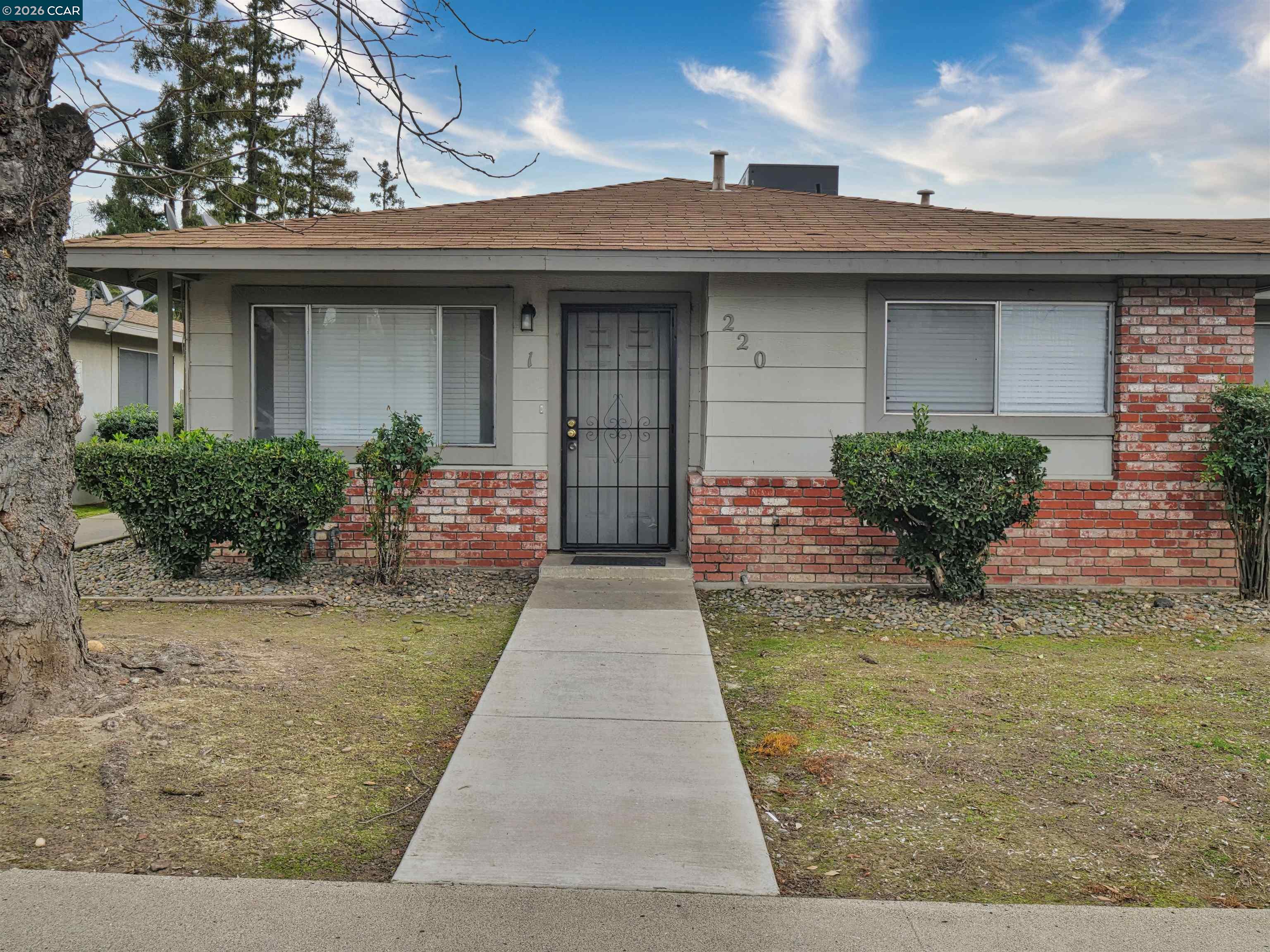 Detail Gallery Image 9 of 42 For 220 Kingston Lane, Modesto,  CA 95354-3110 - – Beds | – Baths